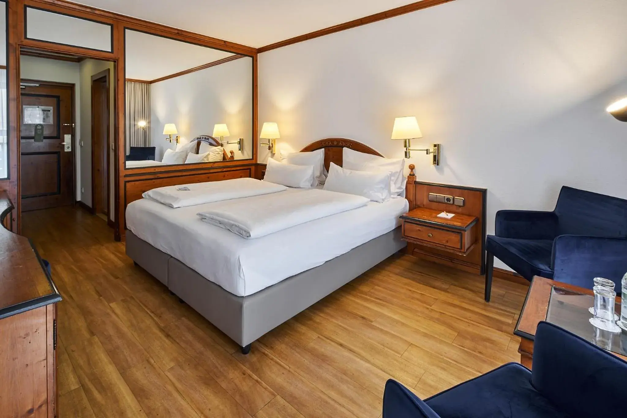 Budget Double Room in Riessersee Hotel Budget Double Room in Riessersee Hotel