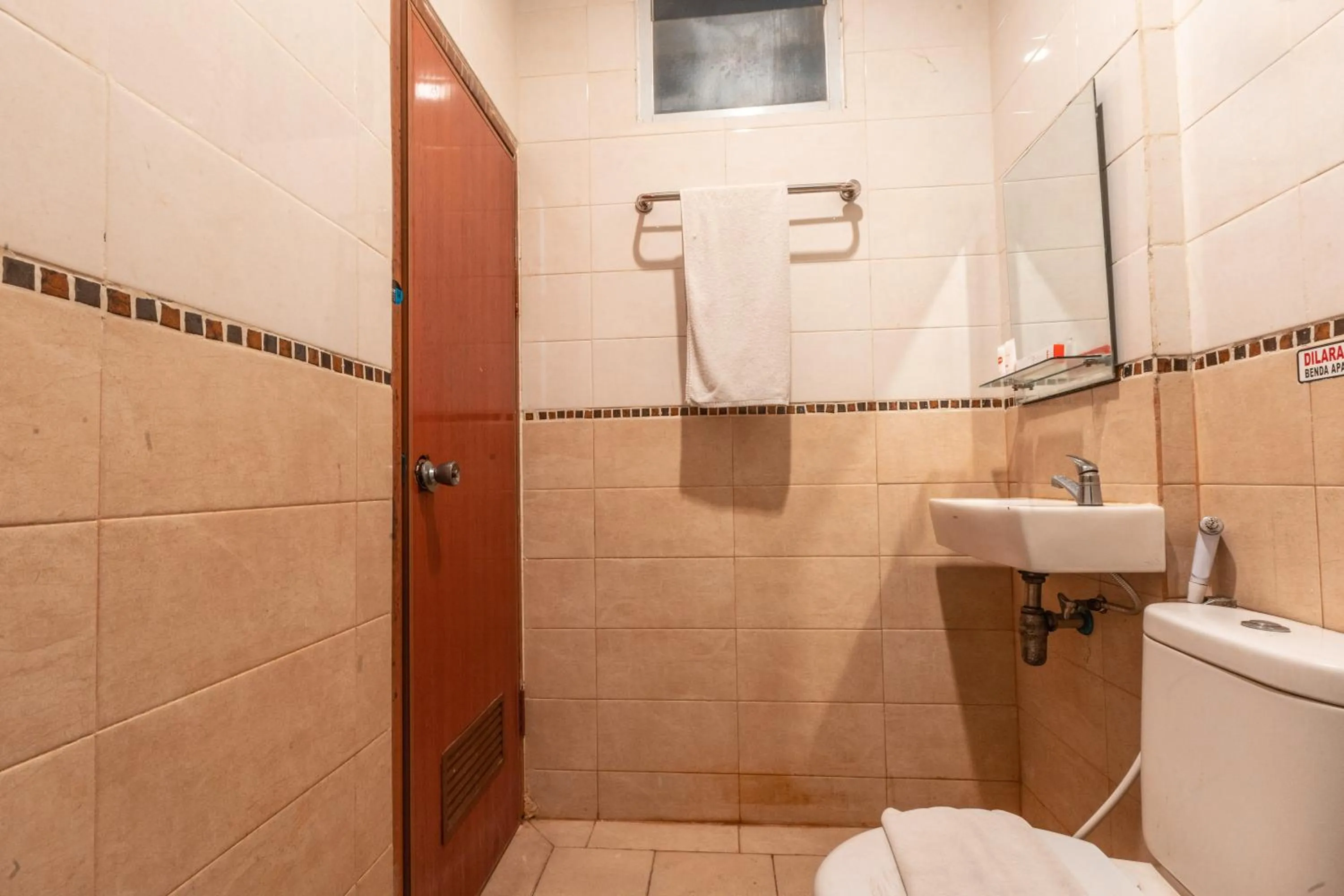 Bathroom in The Kartini 8 Residence - Mangga Besar