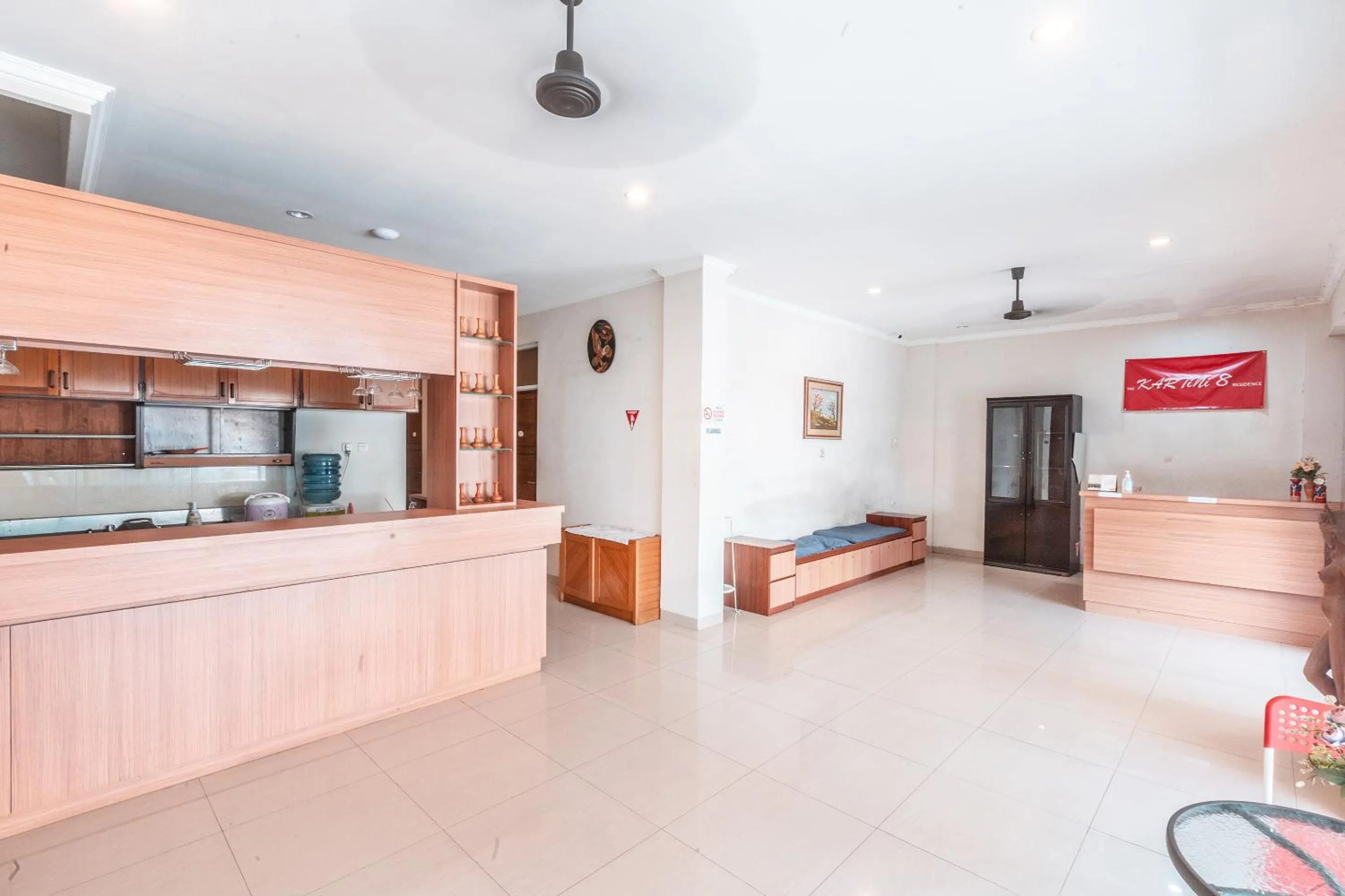 Lobby or reception, Bed in The Kartini 8 Residence - Mangga Besar