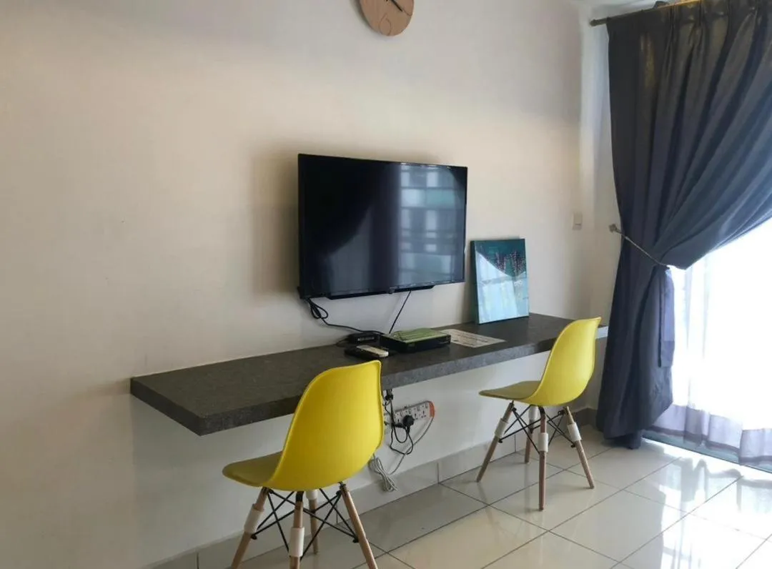 TV and multimedia in Aeropod 5 mins to Airport 10 mins to KK city