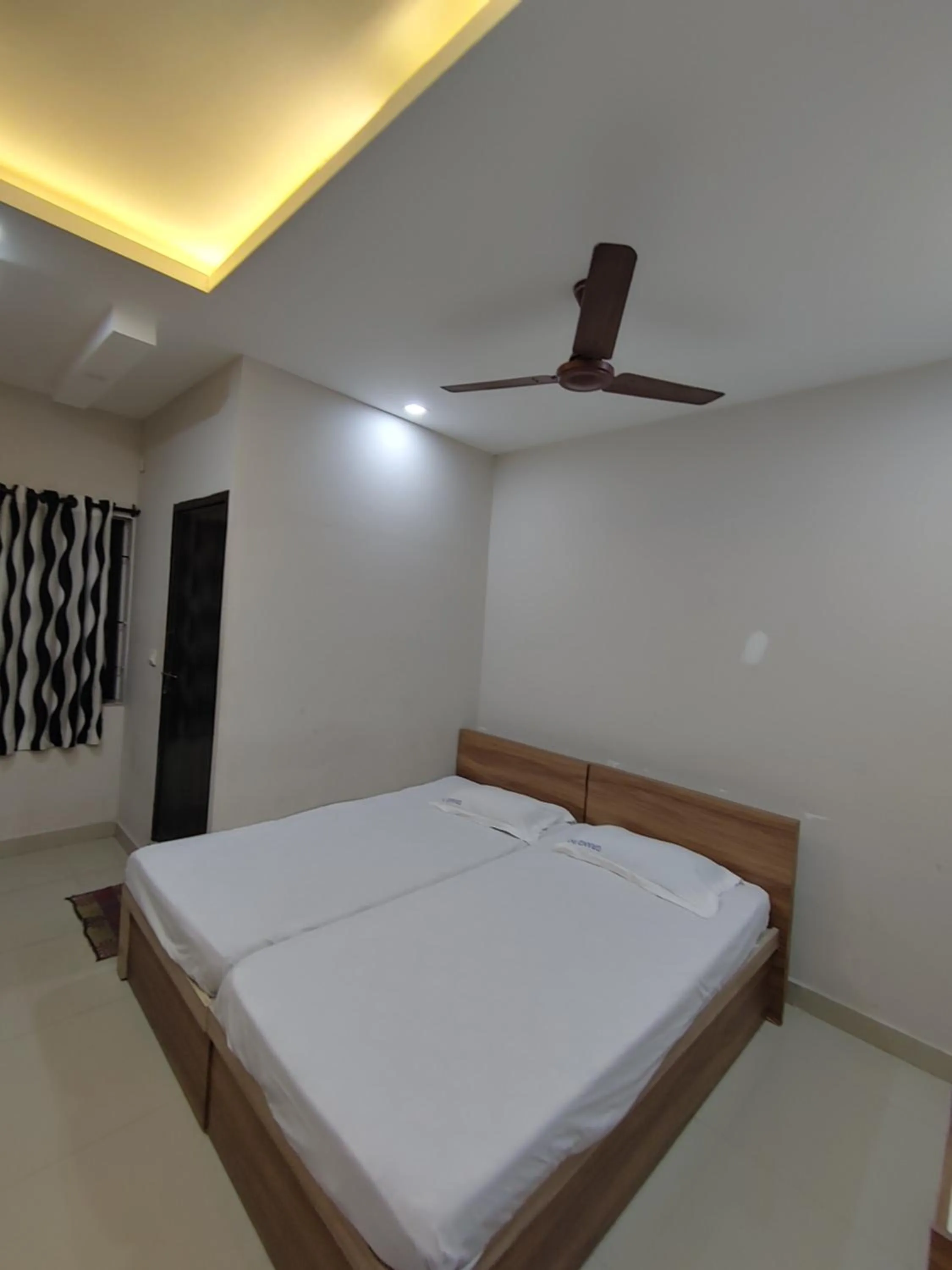 Bed in The Grand Inn