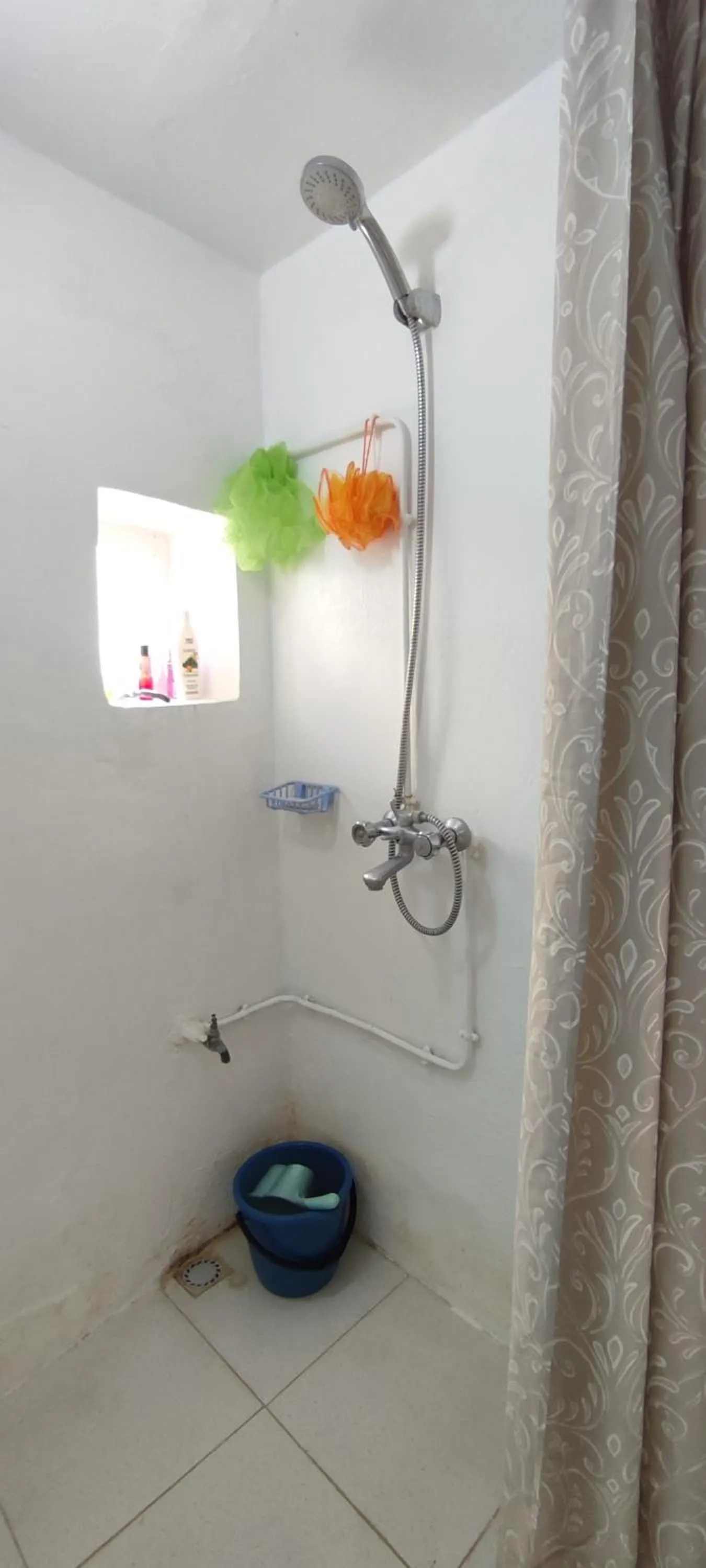 Shower, Bathroom in Dar Hkaïem