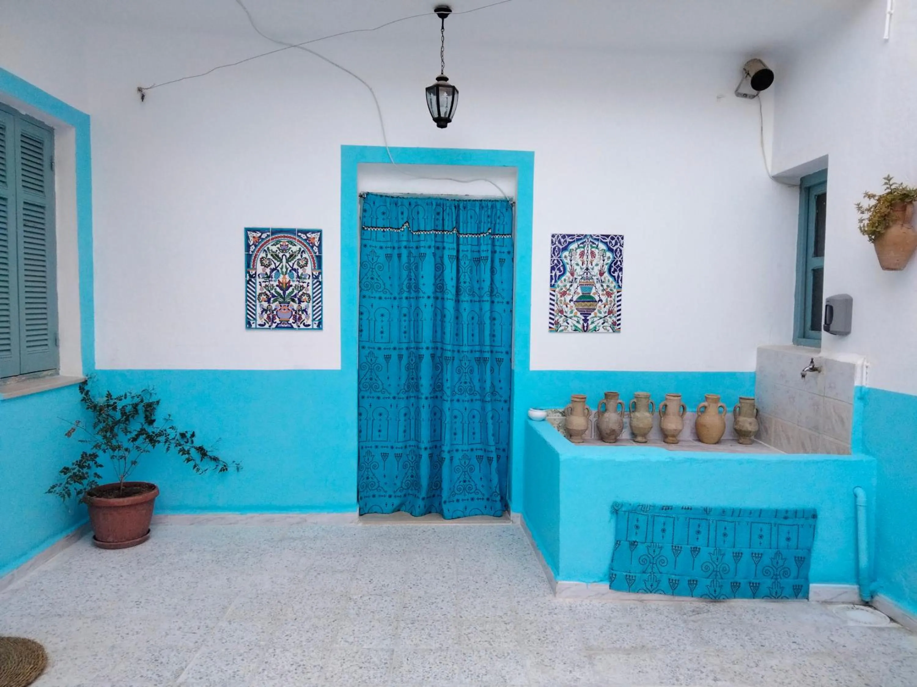 Facade/entrance in Dar Hkaïem