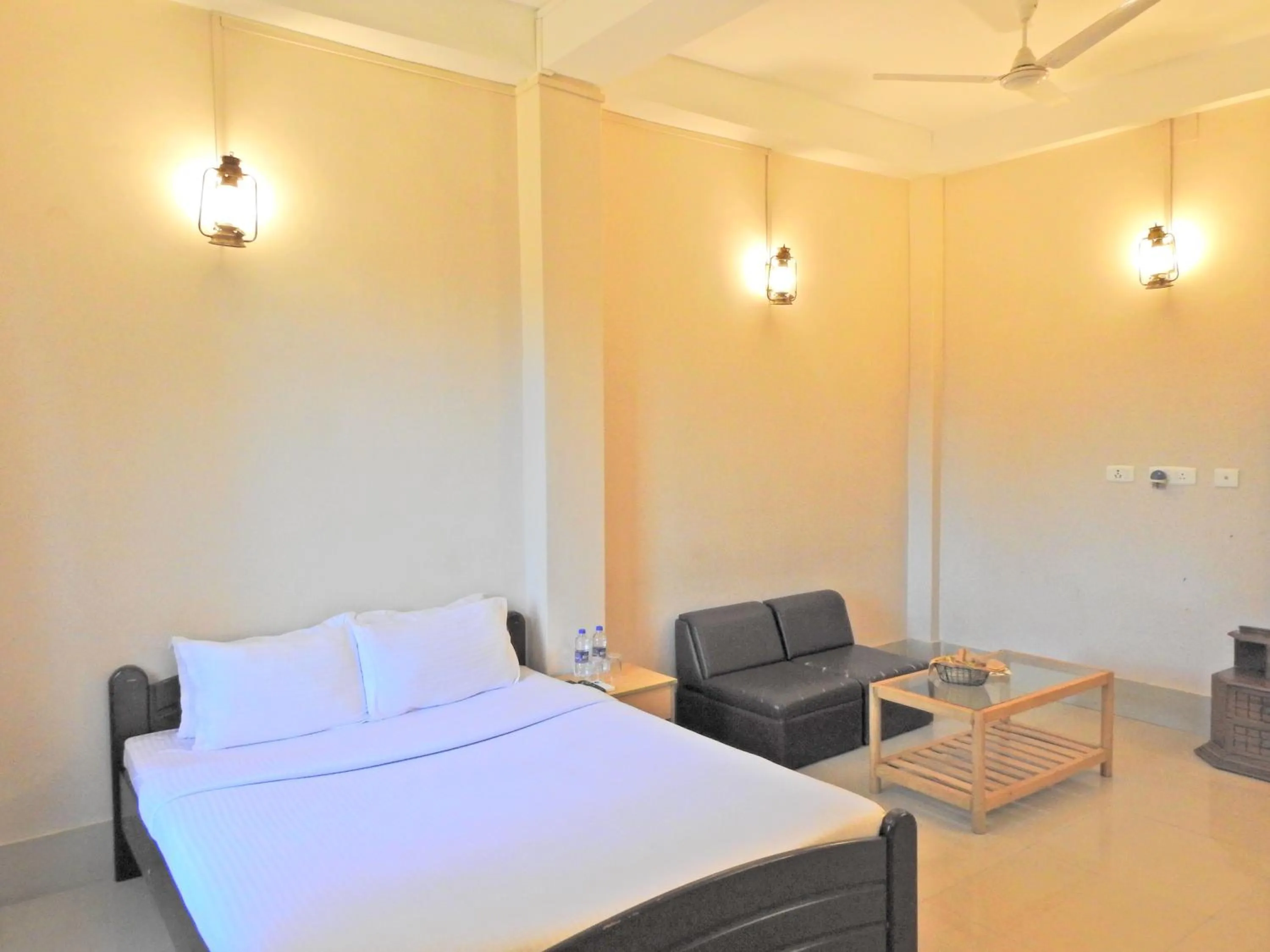 Bedroom, Bed in Lake Side Resort Neermahal