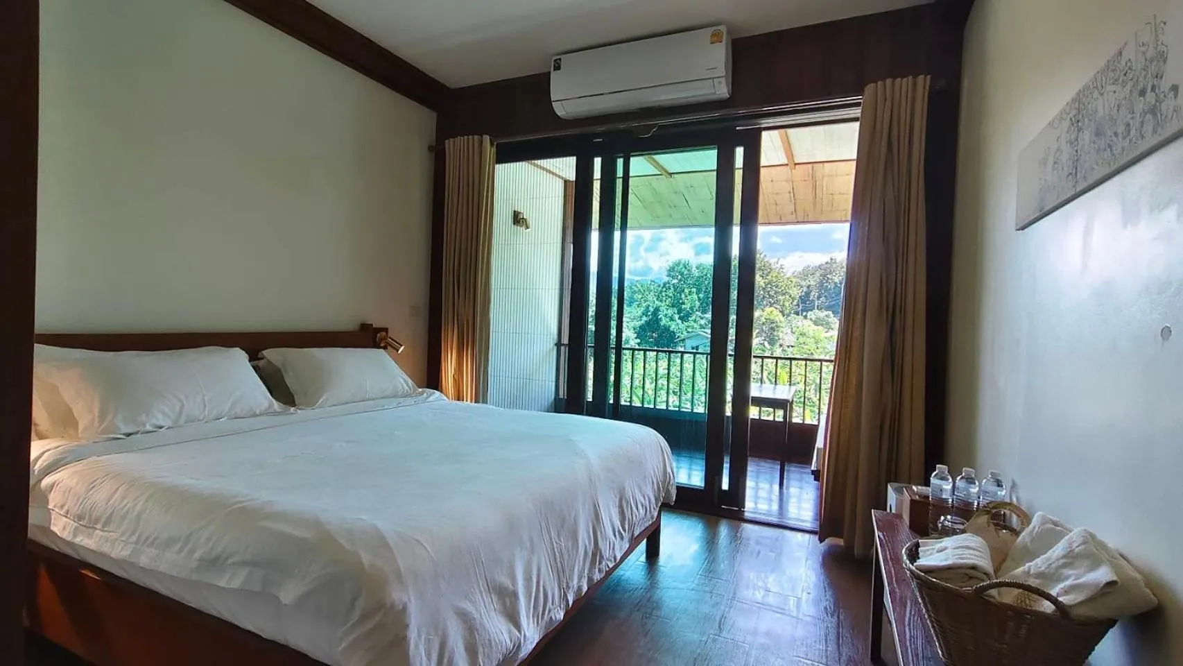 Bed in Sang Poy Cottage