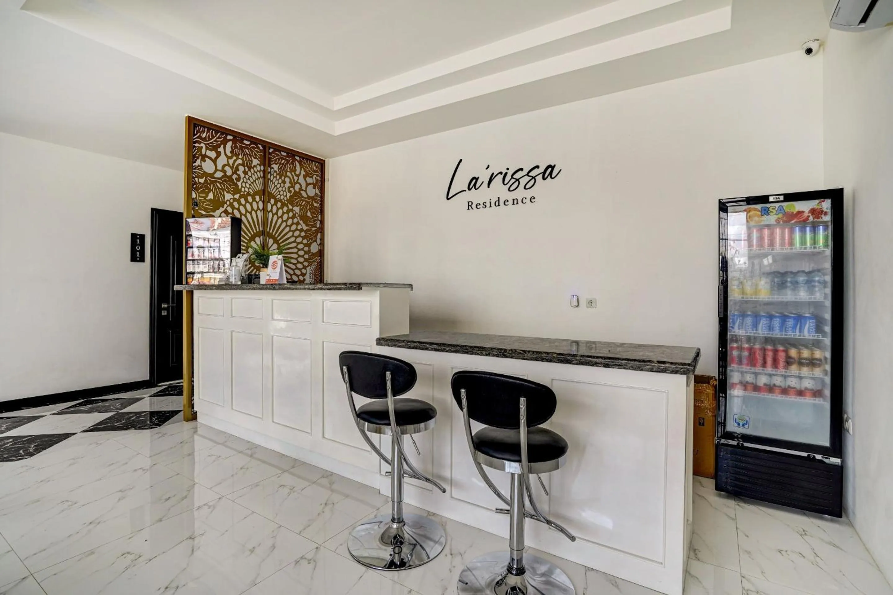 Lobby or reception in OYO Capital O 90164 La'rissa Residence