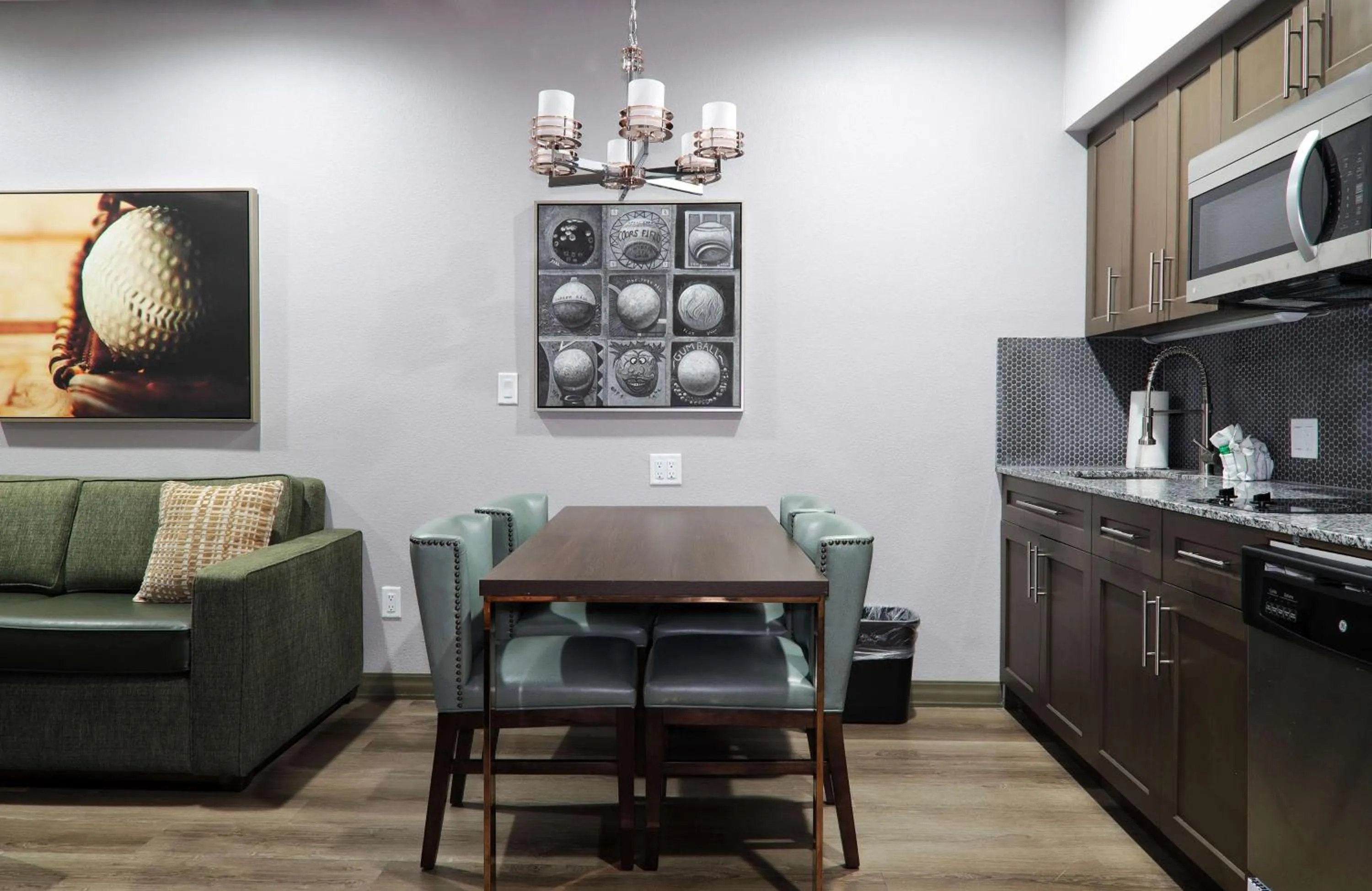 Photo of the whole room in Hotel Manhattan, BW Signature Collection