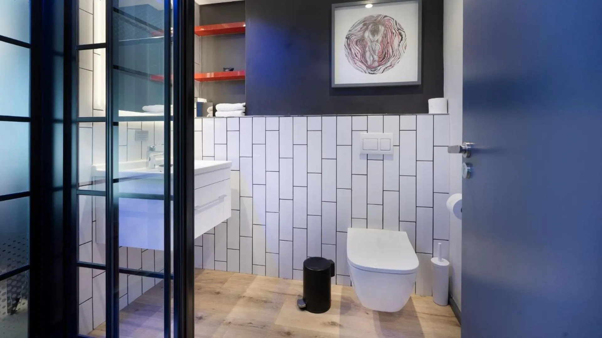 Shower in ANEW Hotel Green Point Cape Town