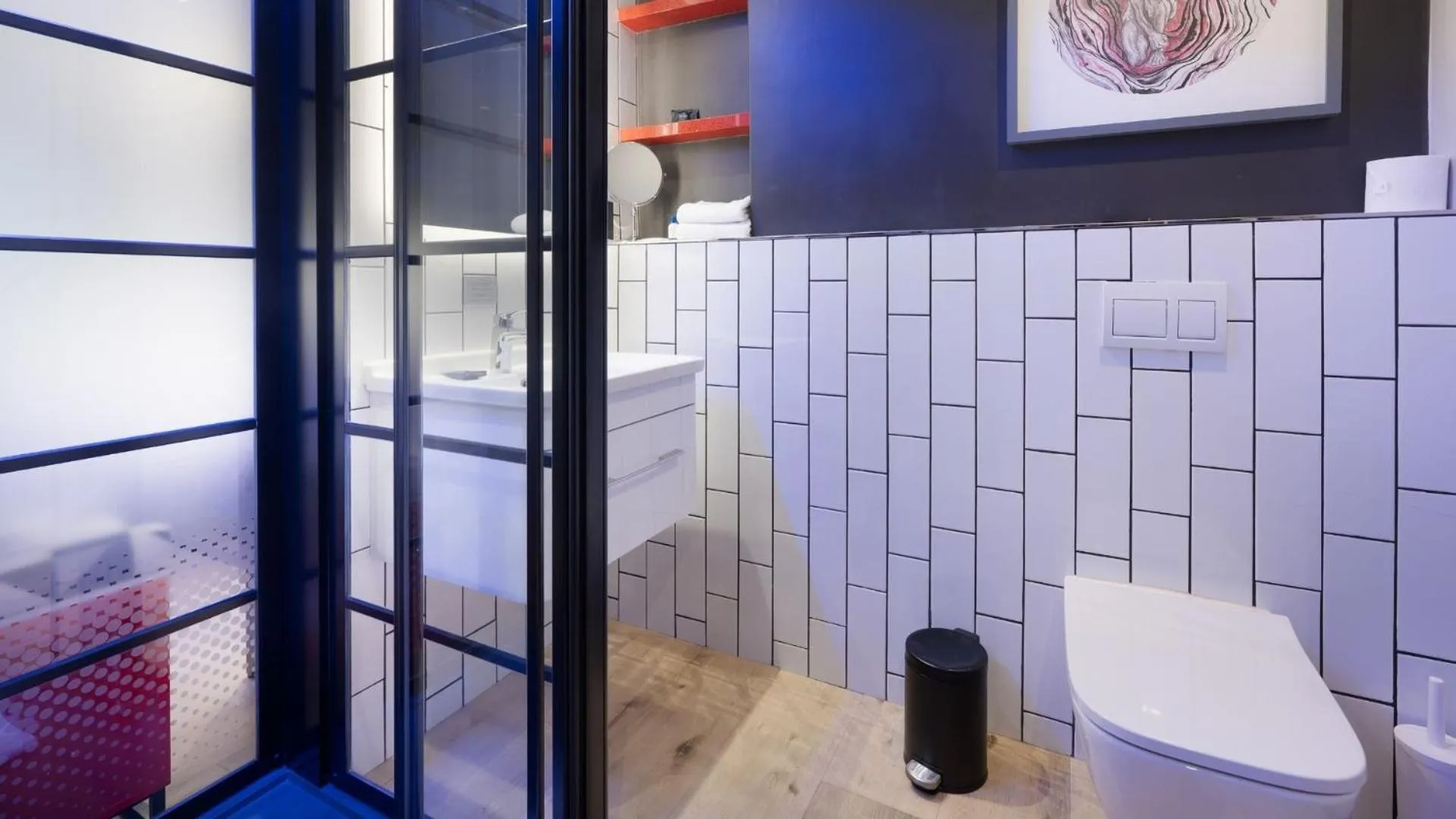 Shower in ANEW Hotel Green Point Cape Town