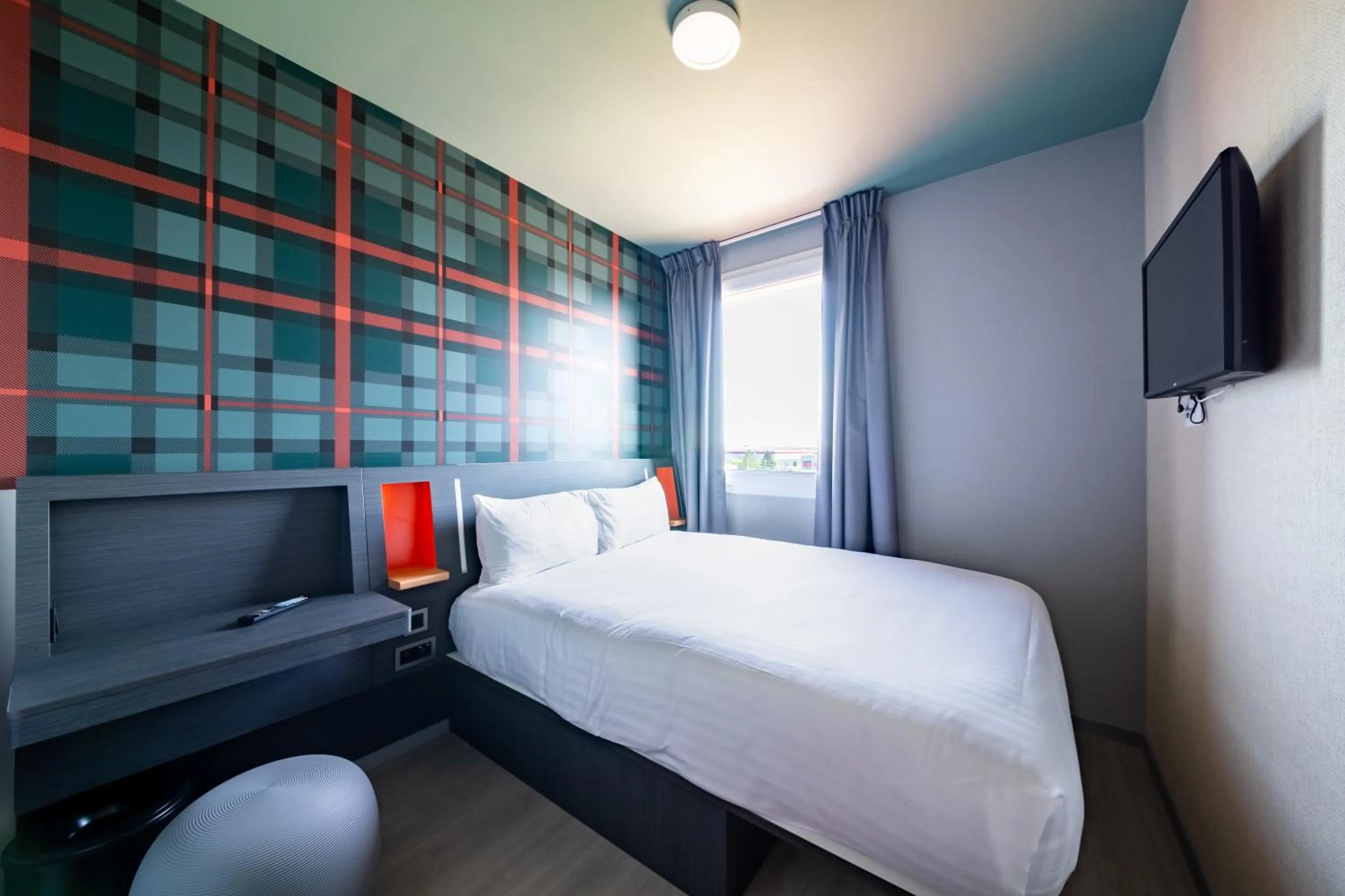 Bed in easyHotel Paris Charles de Gaulle Villepinte