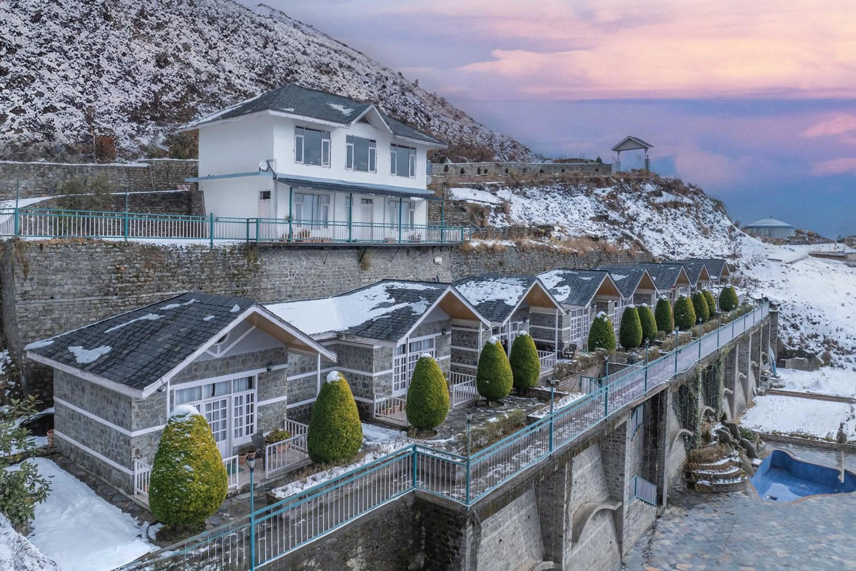 Property building in Echor - The Koti Village Resort Kufri