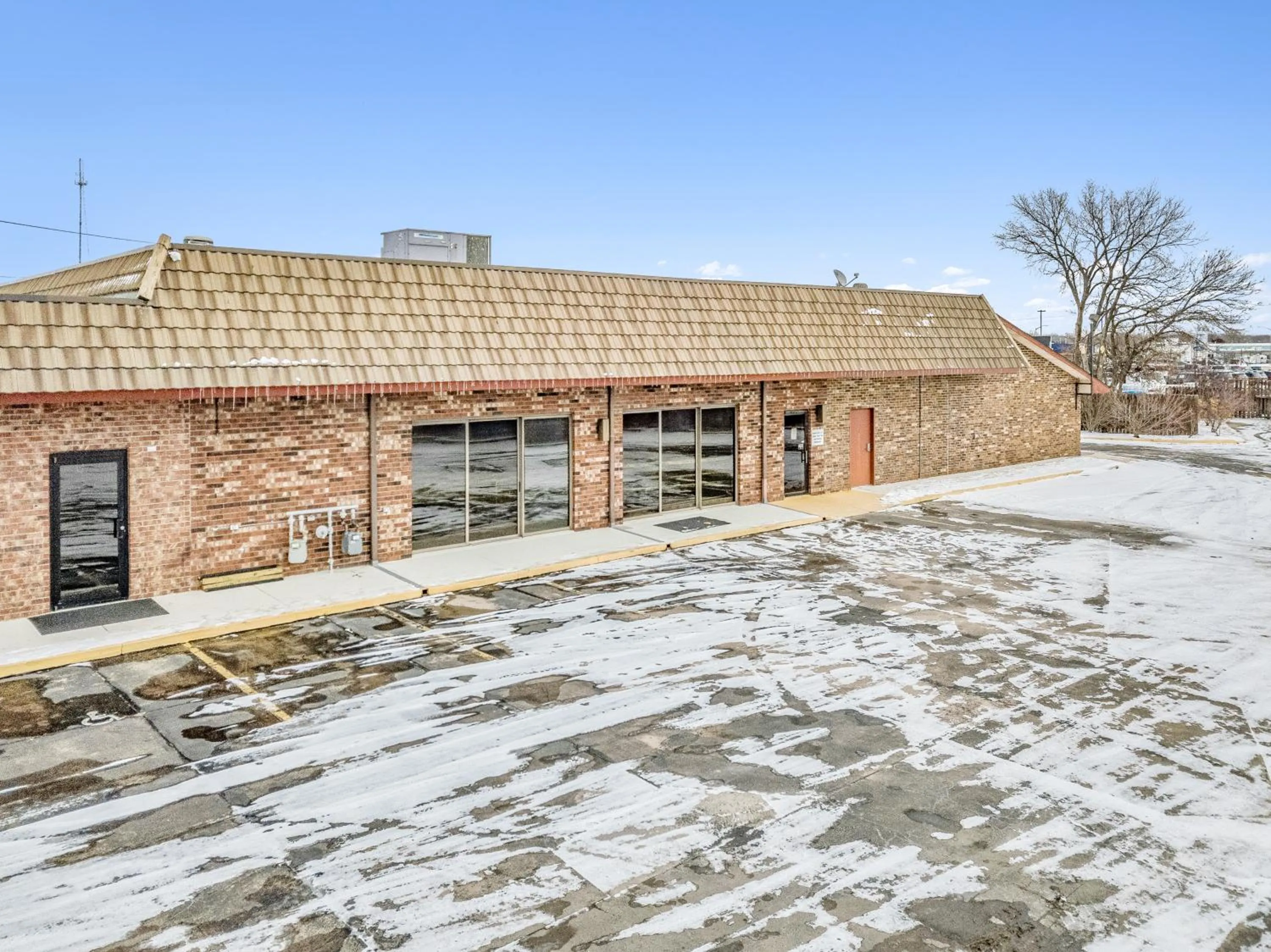 Eleven Boutique Hotel LLC