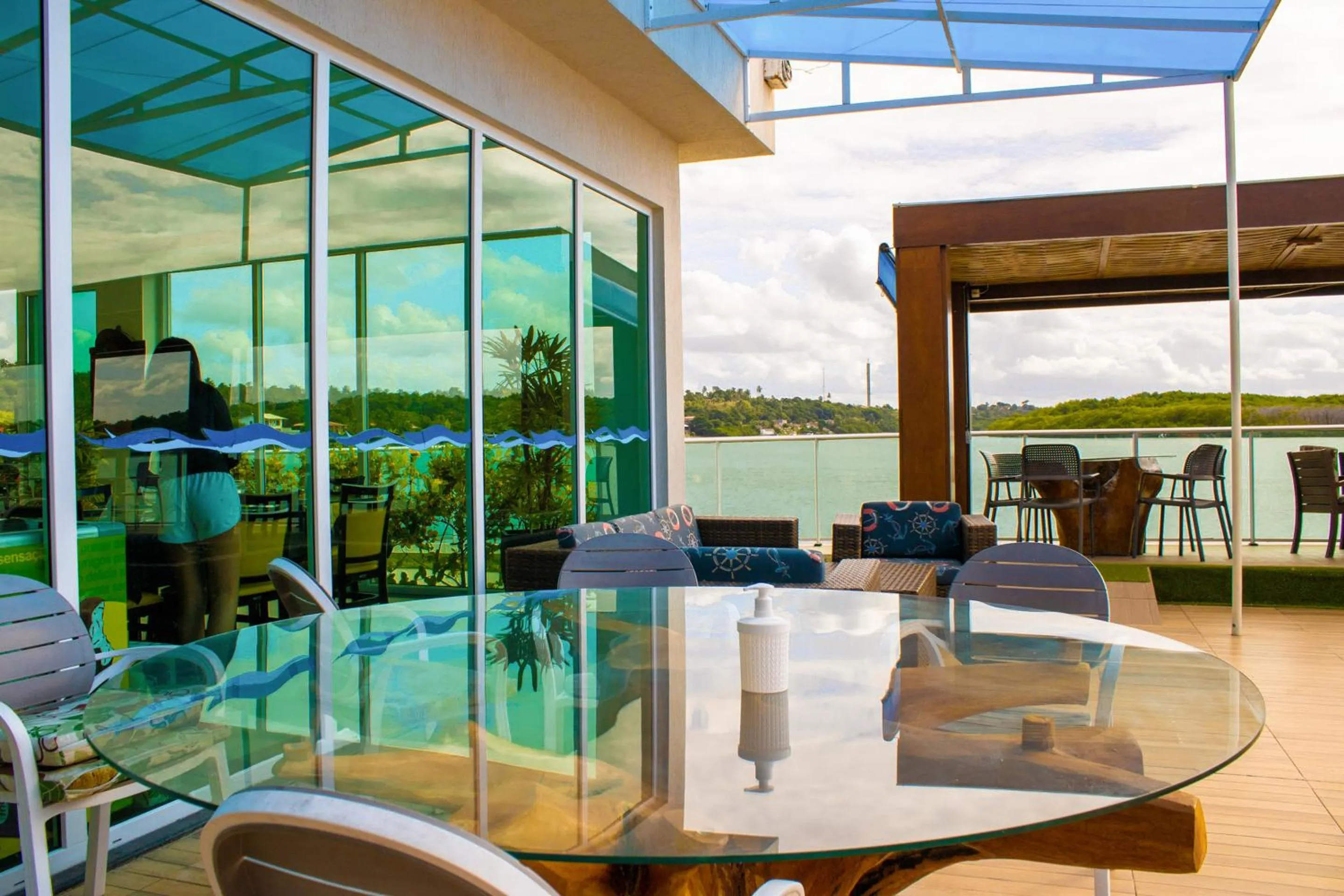 Restaurant/places to eat in Pousada Jirituba