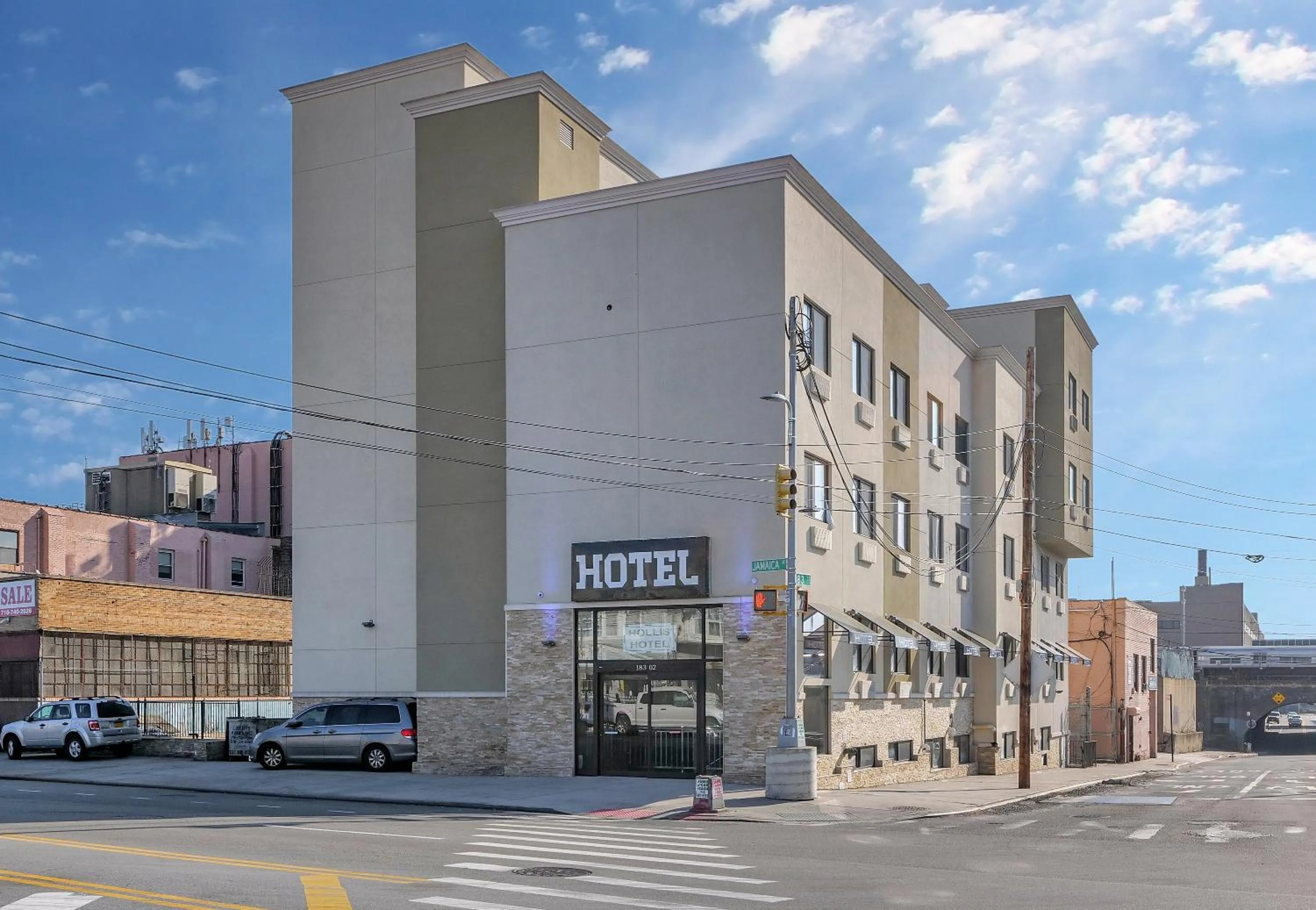 Property building in Hotel Pergola Jamaica JFK