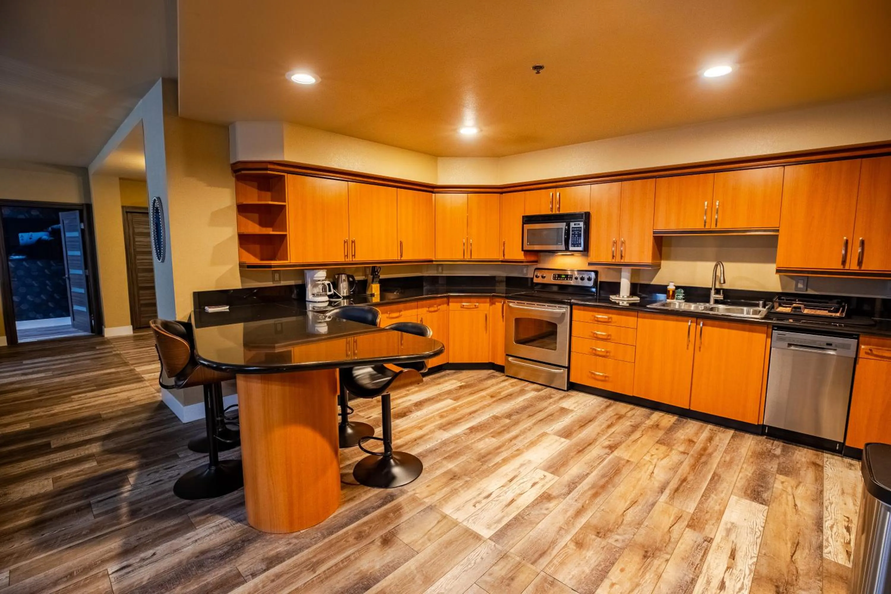 Kitchen or kitchenette in 2100 SqFt Penthouse Suite W/ Strip Views! POOL GYM