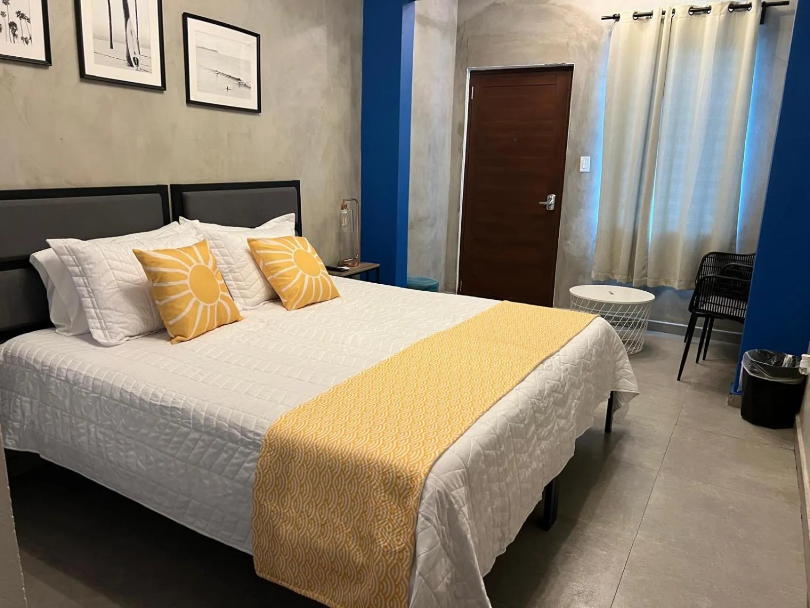 Bed in The Surfing Turtle