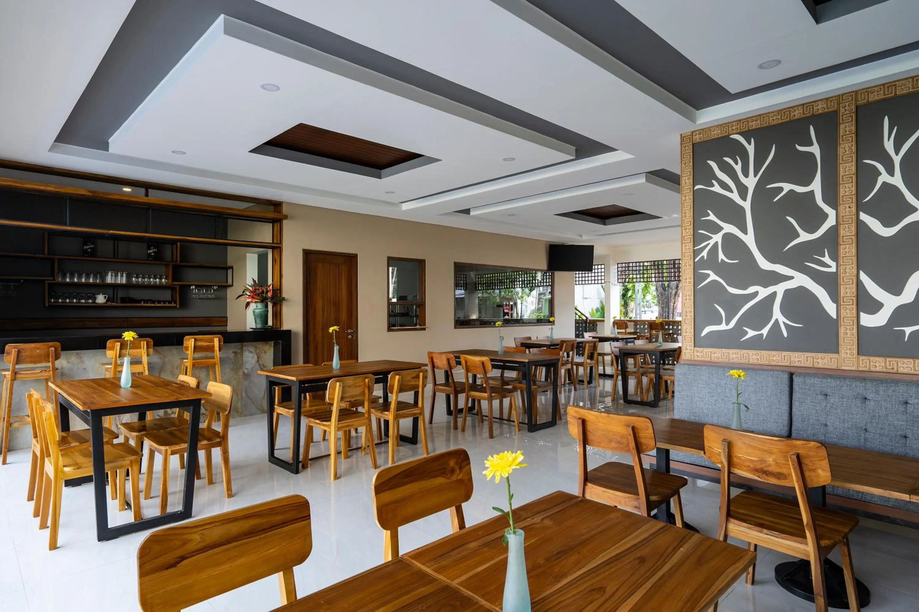 Restaurant/places to eat in The Calna Villa Bali