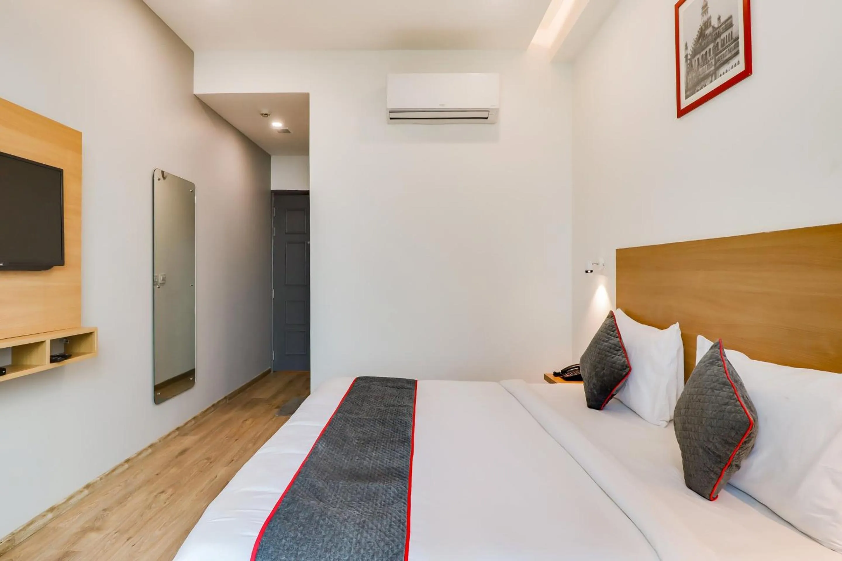 Bedroom, Bed in Super Townhouse Jashn