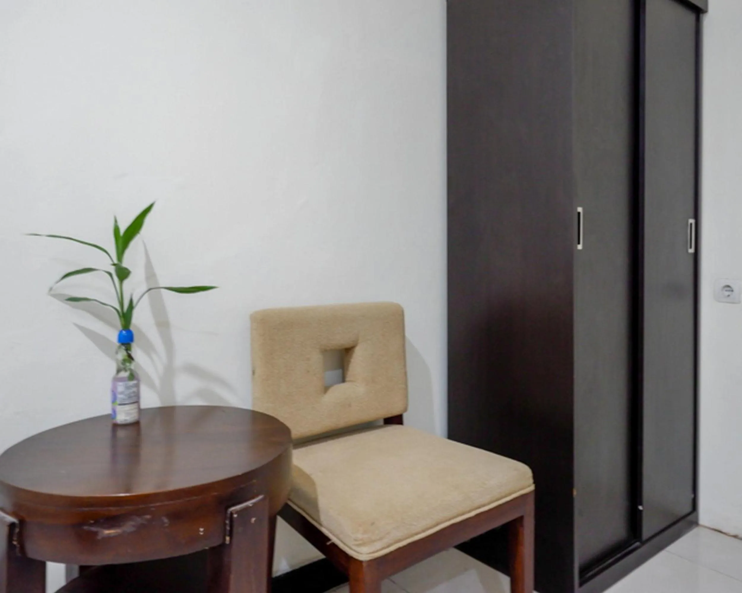 RedDoorz Plus @ Hotel Asih UNY