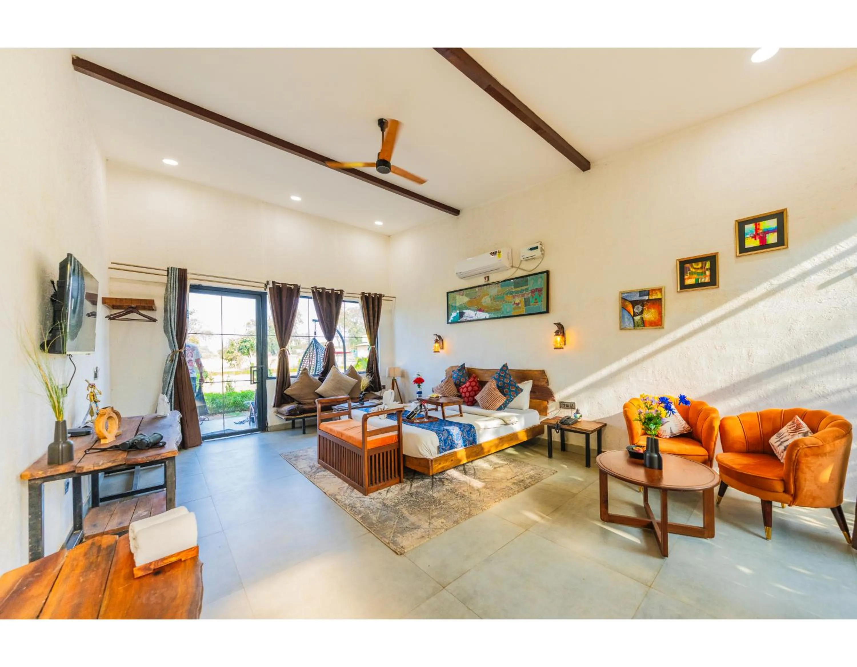 TV and multimedia in Panarpani Retreat Pachmarhi