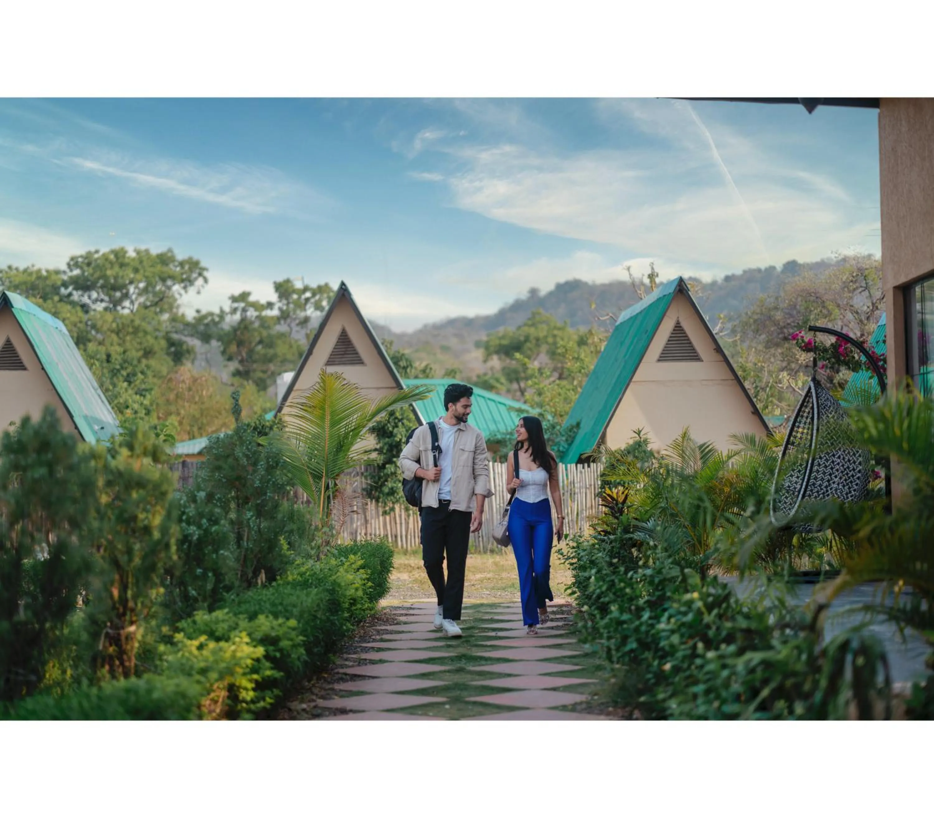 Facade/entrance in Panarpani Retreat Pachmarhi
