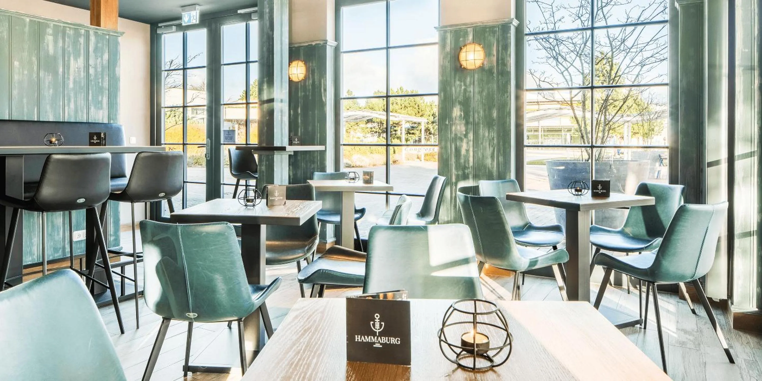 Lounge or bar in Ostseehotel Midgard in Damp