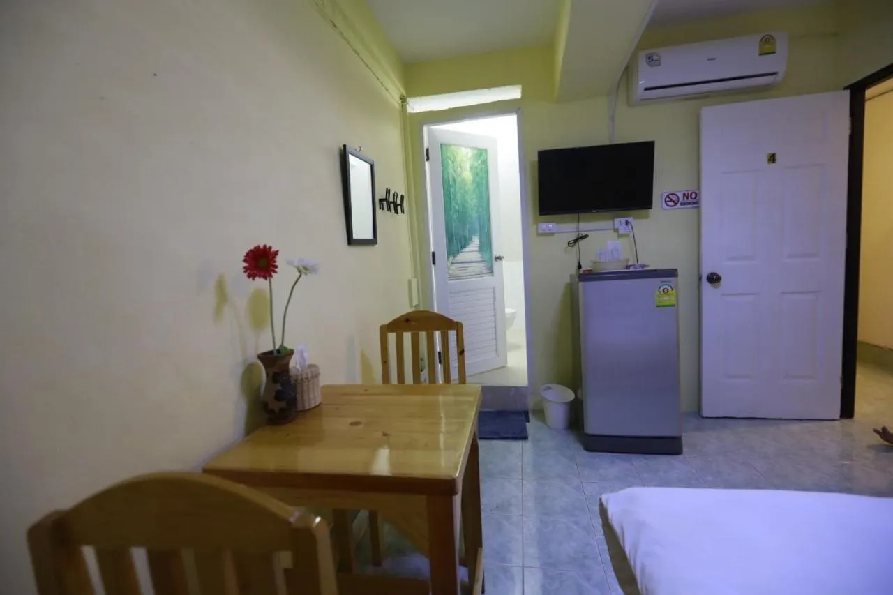 Photo of the whole room in Banana Hostel Donmuang