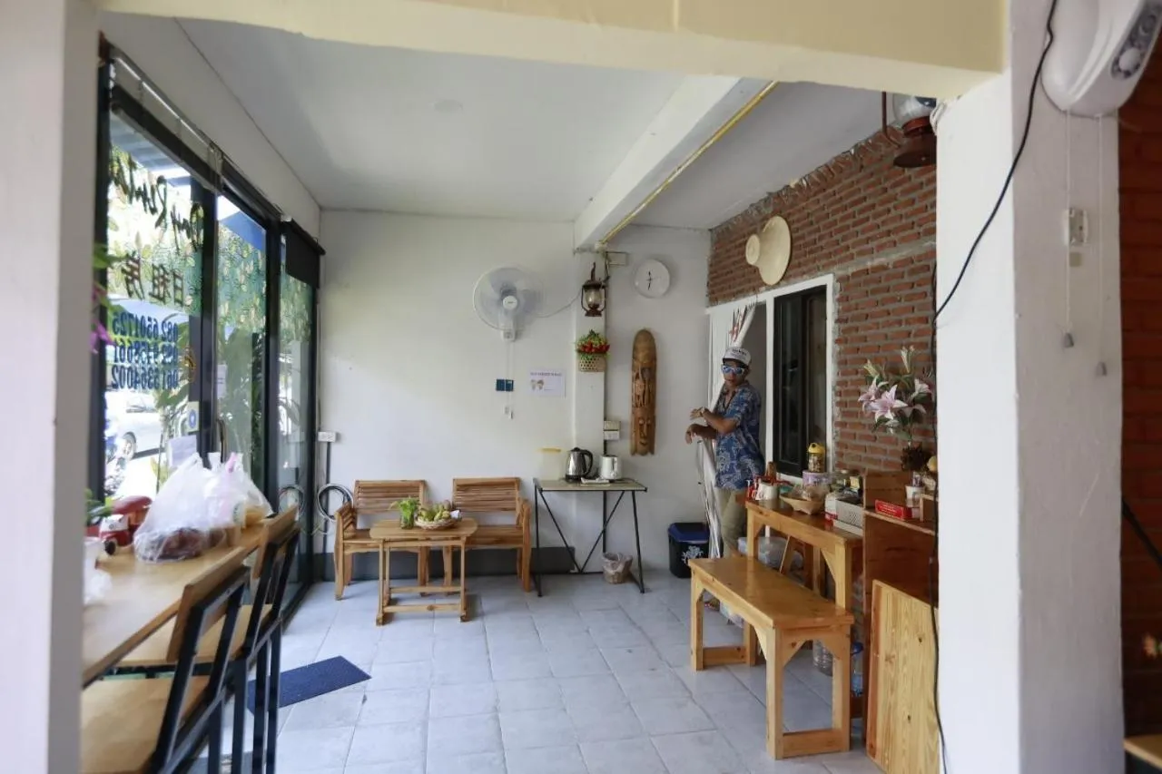 Dining area in Banana Hostel Donmuang