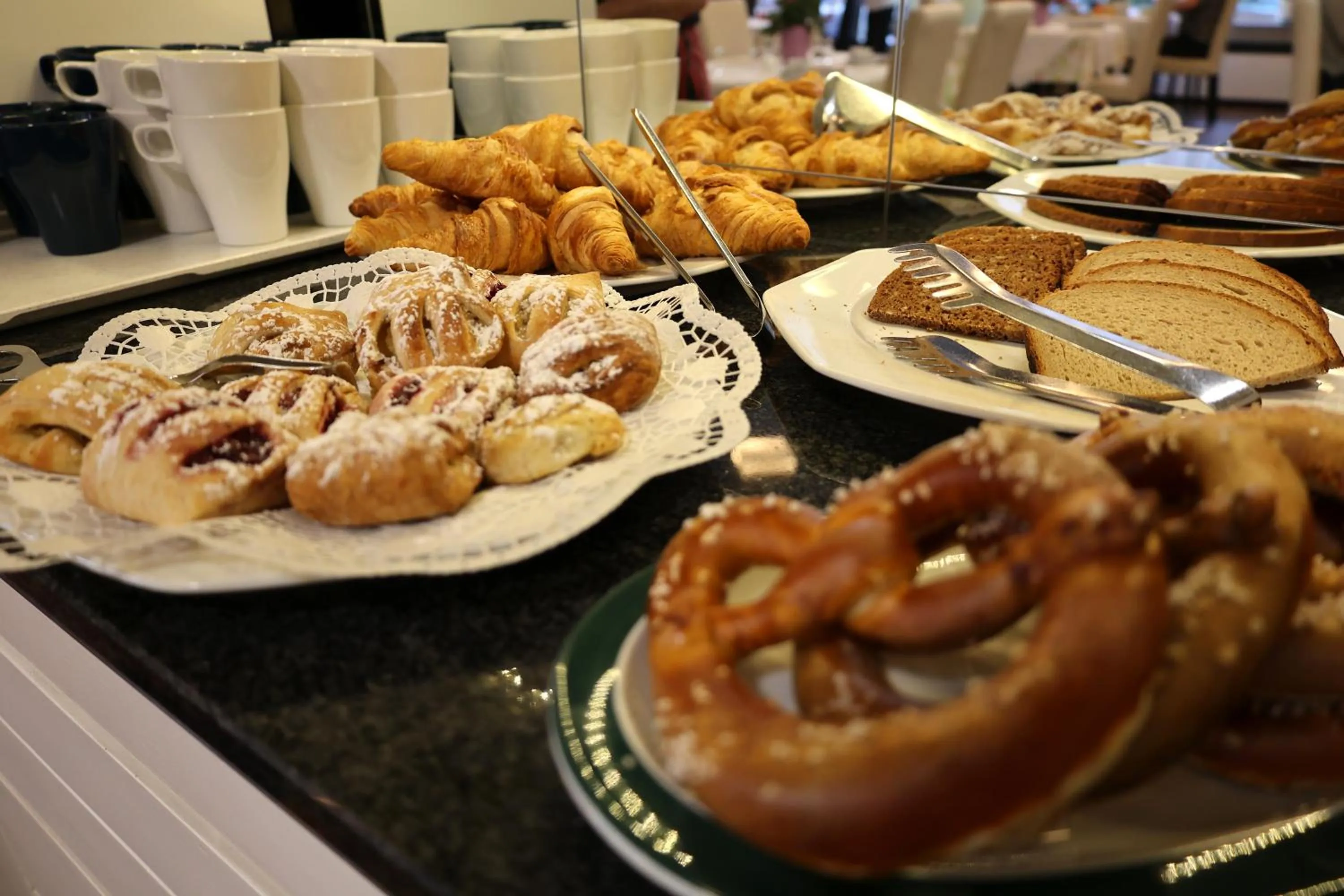 Food and drinks in Aparthotel Deutschmeister