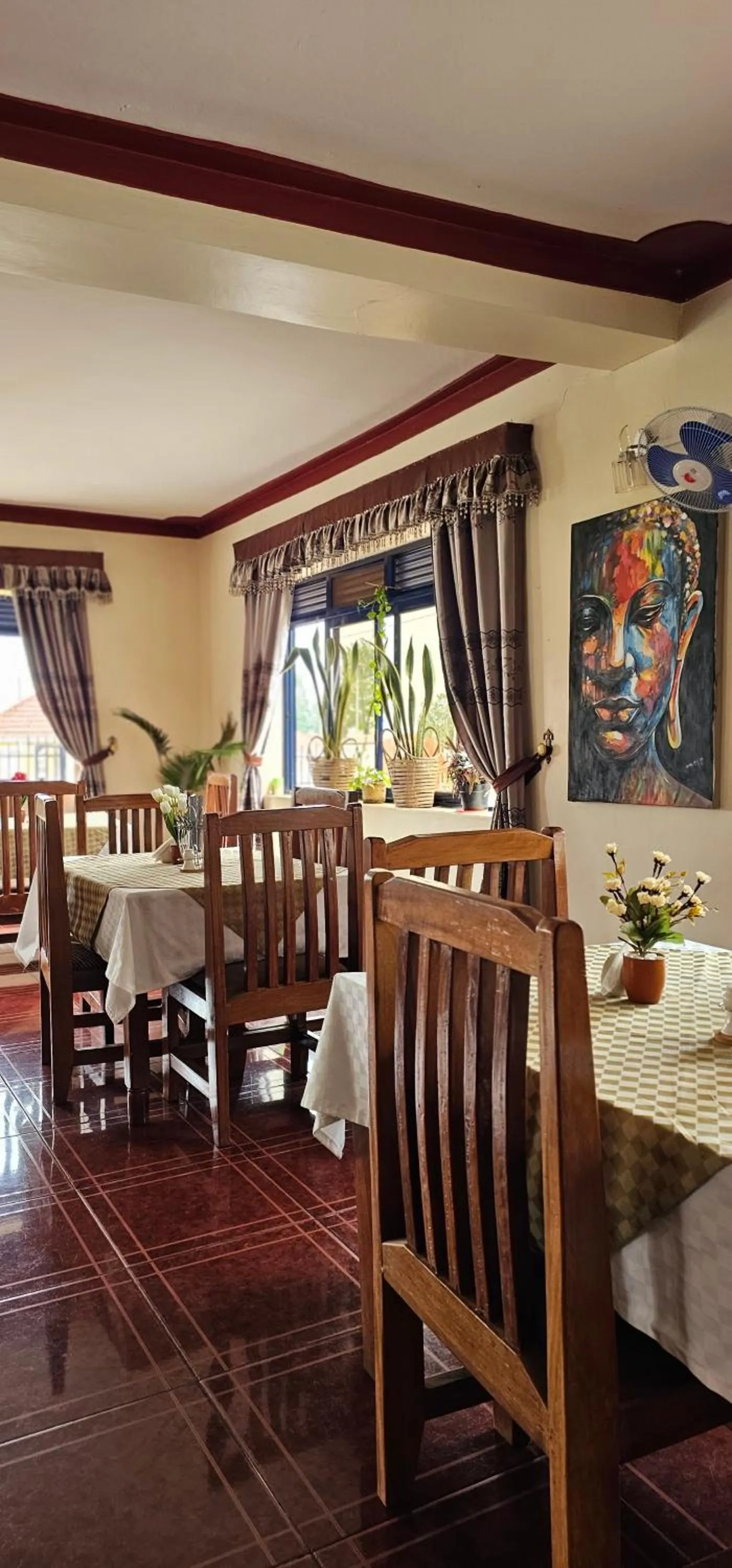 Restaurant/places to eat in Northern Pearl