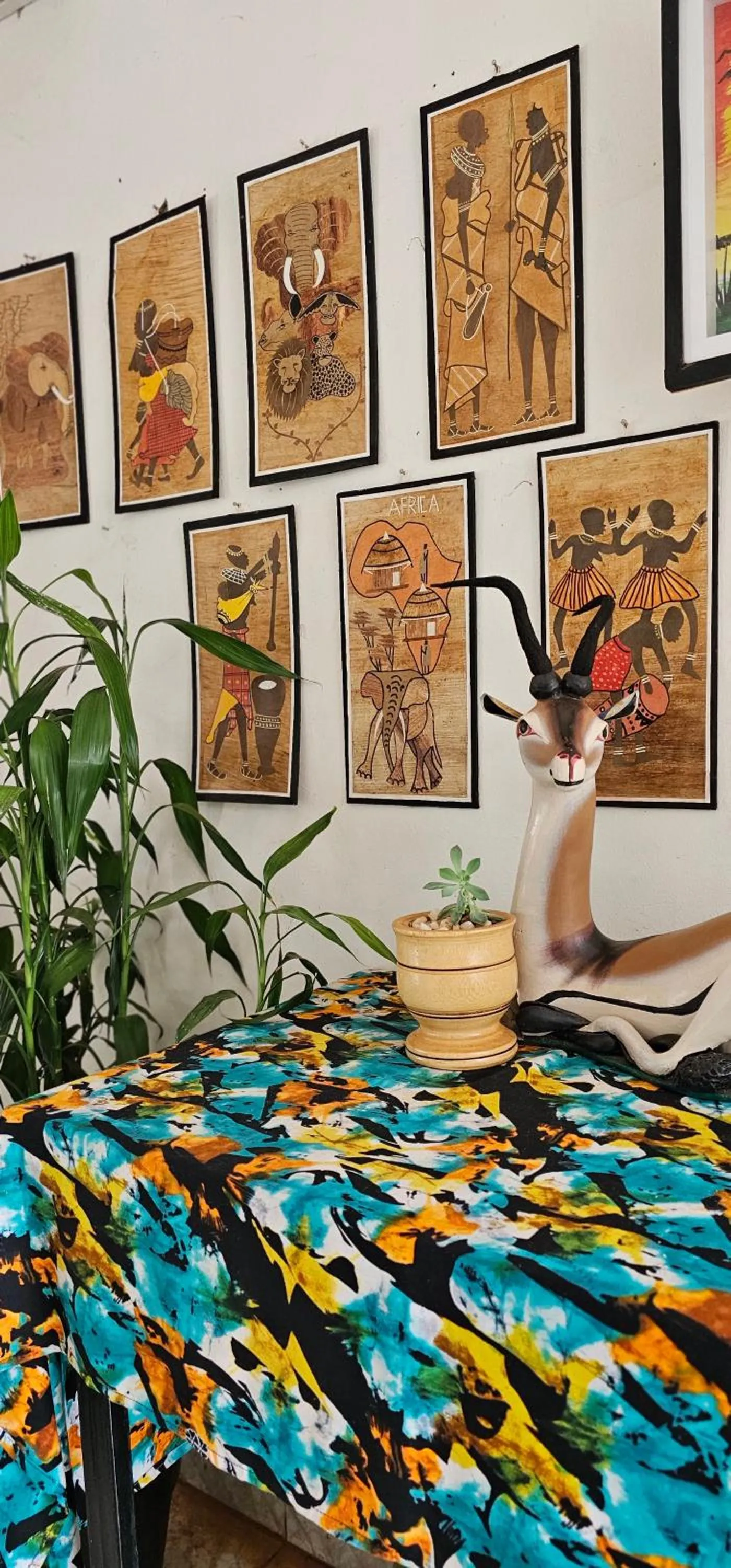 Decorative detail in Northern Pearl