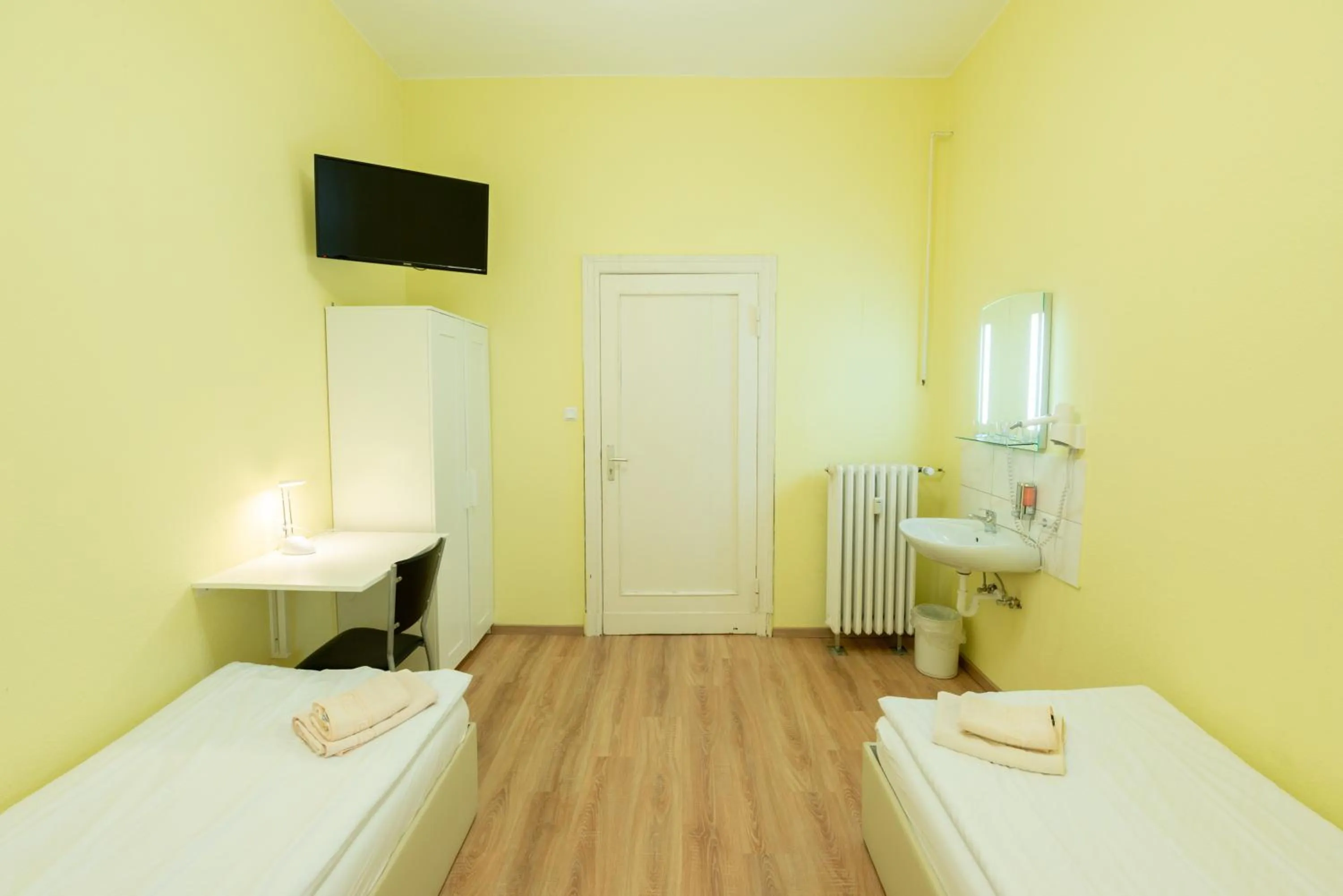 Bed in Hotel Pension Dahlem