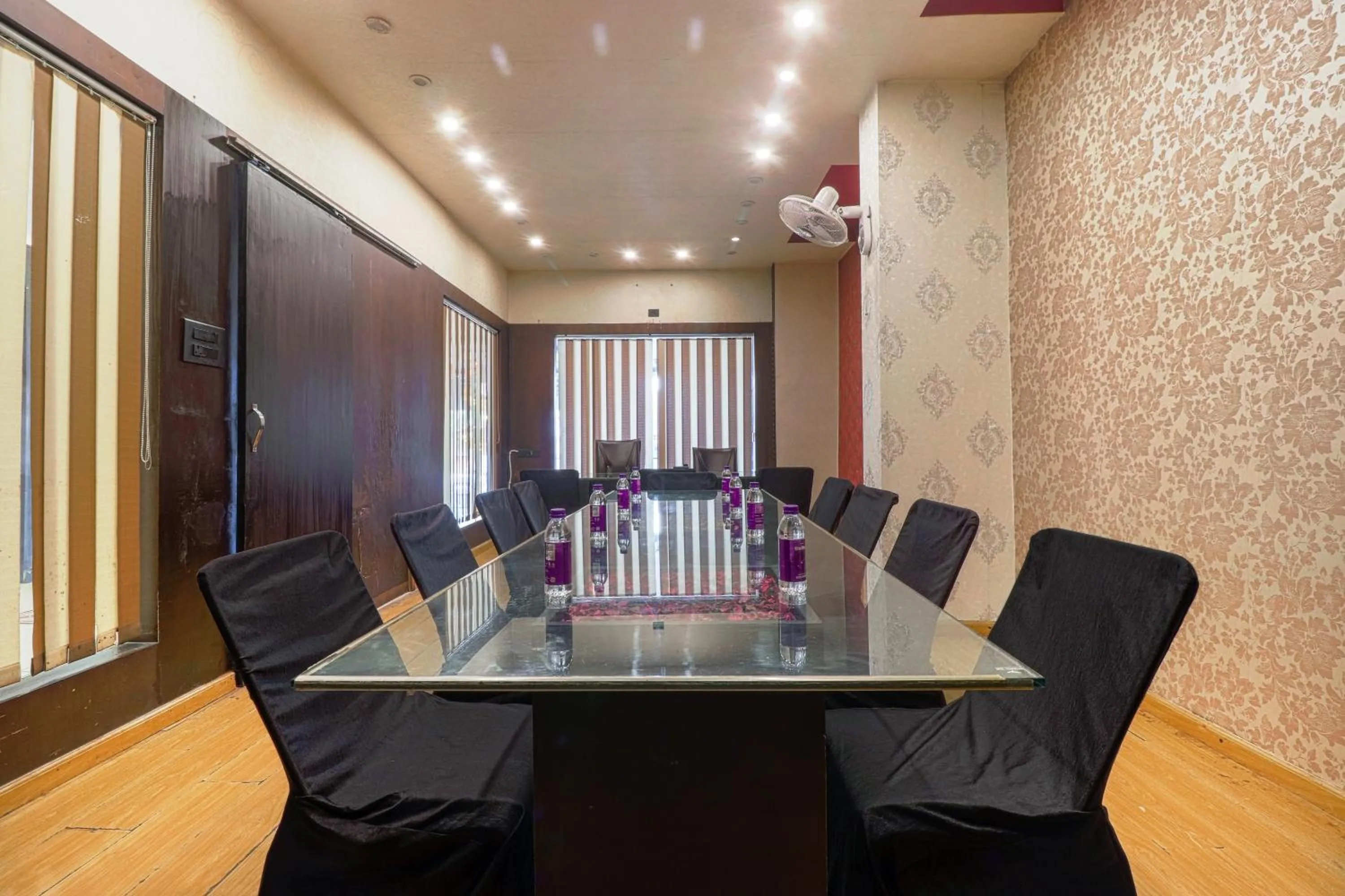 Meeting/conference room in Oaktel Hotel Grand Shiva Near Ganga Ghat