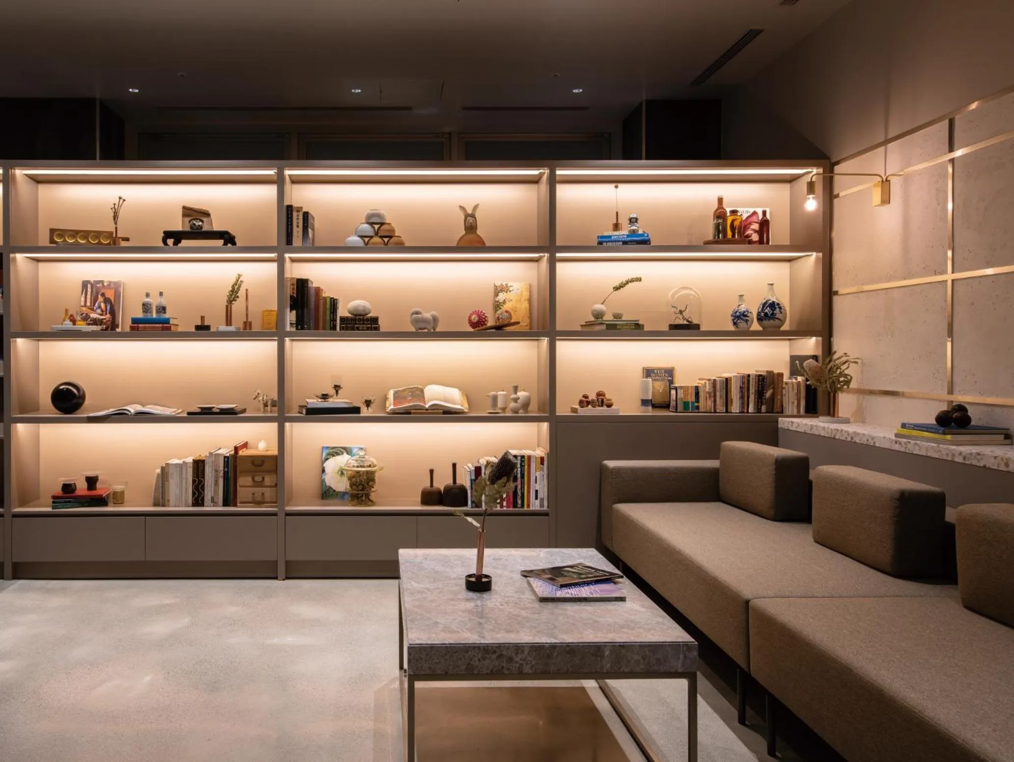 Communal lounge/ TV room in HOTEL TORIFITO KANAZAWA