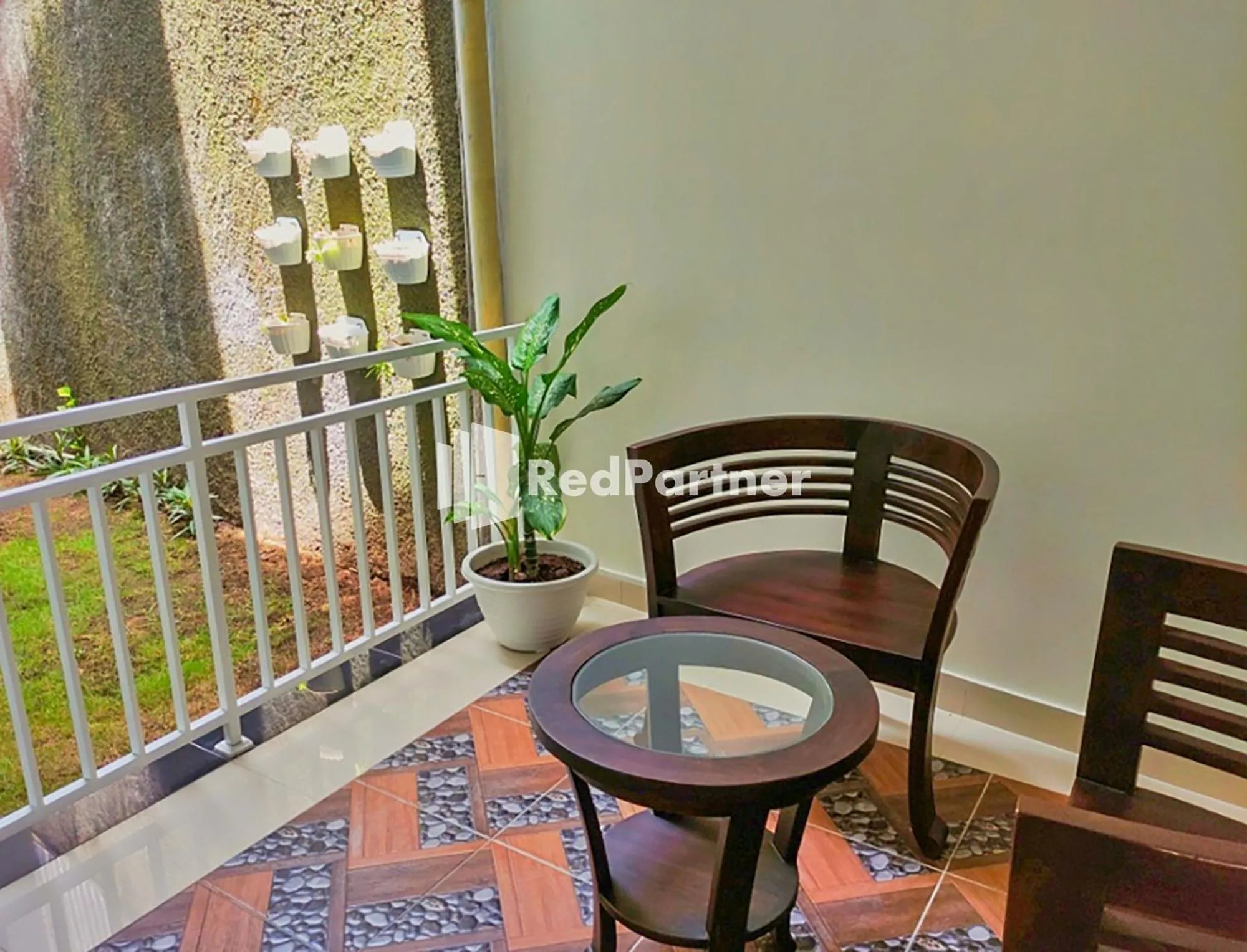 Patio in RedDoorz Syariah At Hotel Nuri Indah Dongkelan Yogyakarta