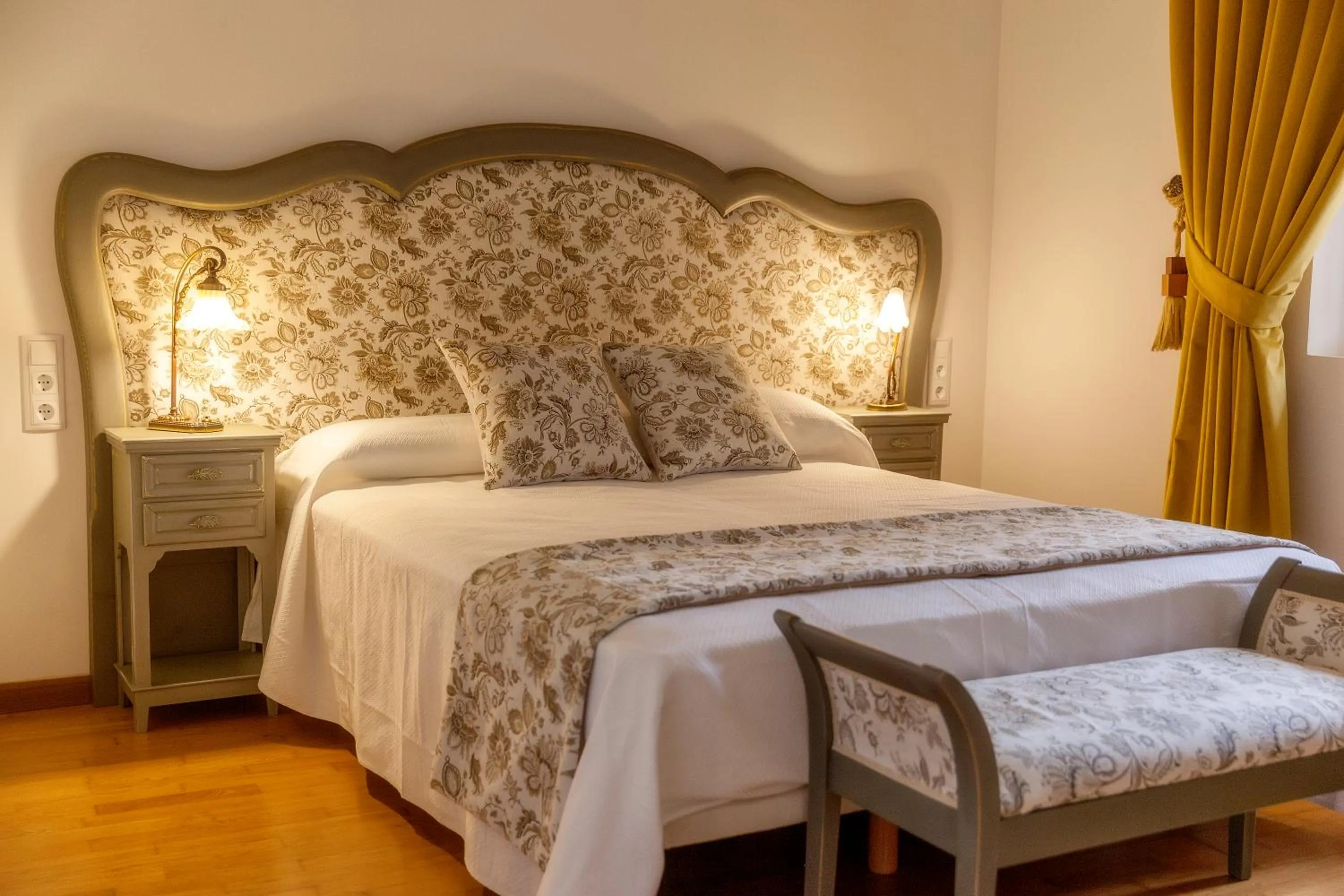 Photo of the whole room, Bed in CASA RECTORAL DE SAN EUSEBIO