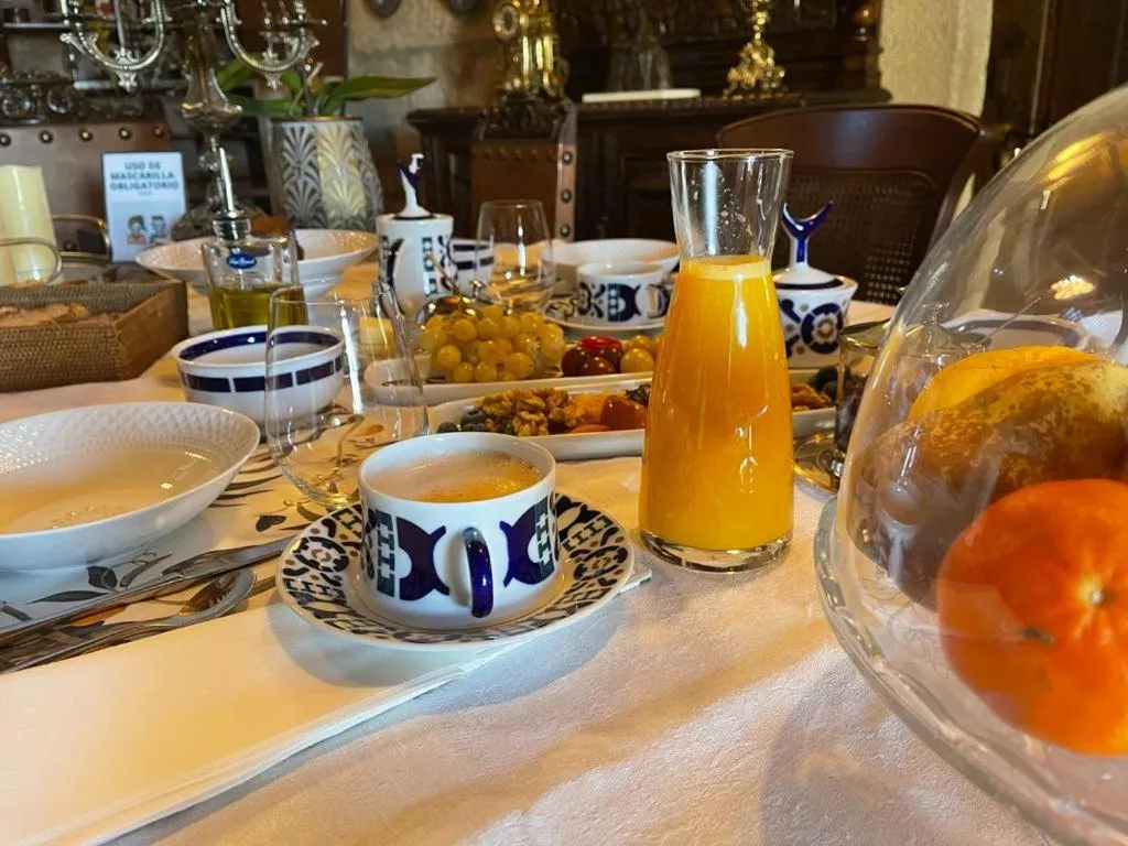 Breakfast in CASA RECTORAL DE SAN EUSEBIO