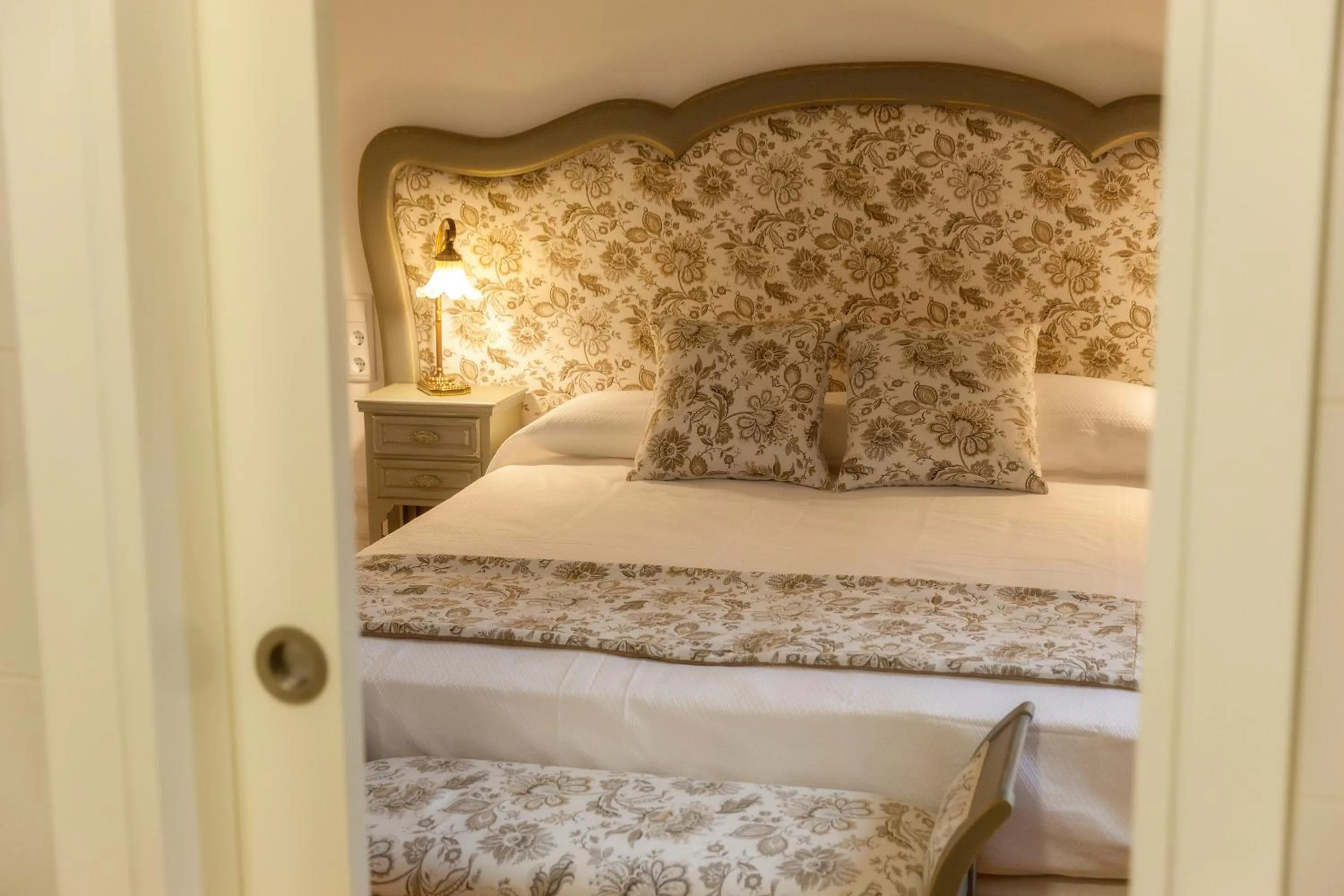 Decorative detail, Bed in CASA RECTORAL DE SAN EUSEBIO