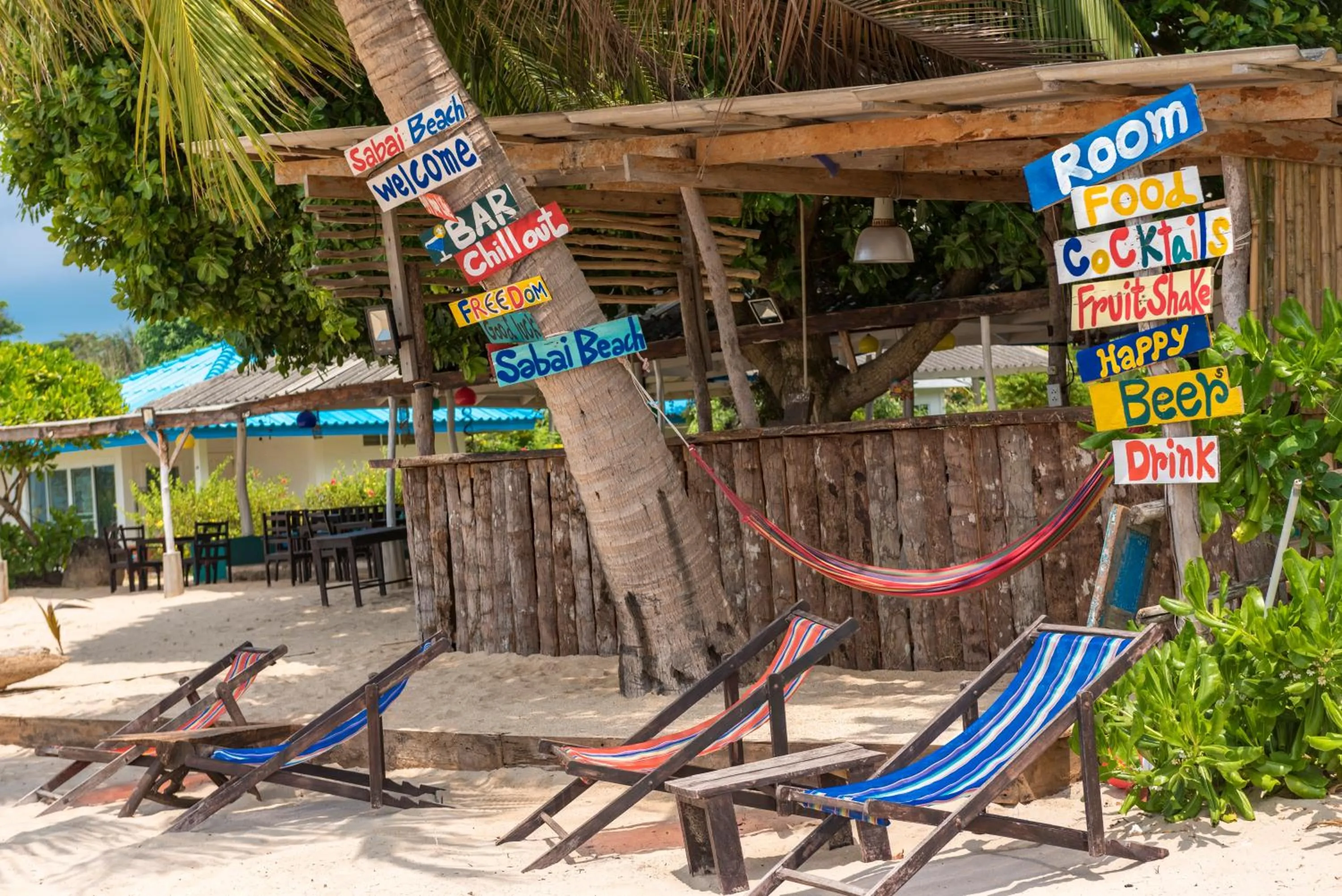 Food and drinks in Sabai Beach Resort