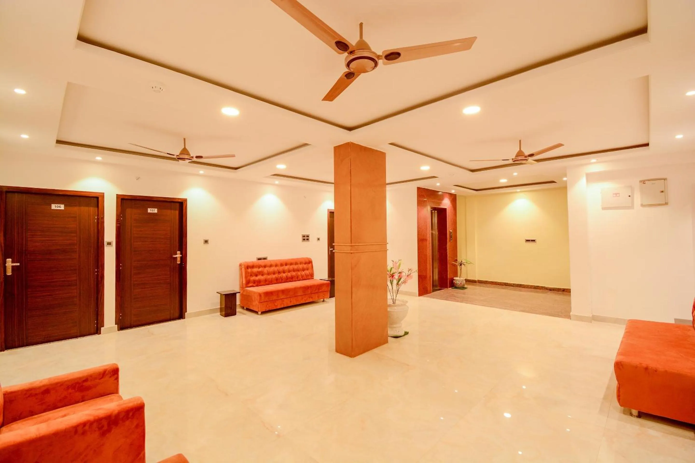 Lobby or reception in Hotel O Grand Lotus Inn