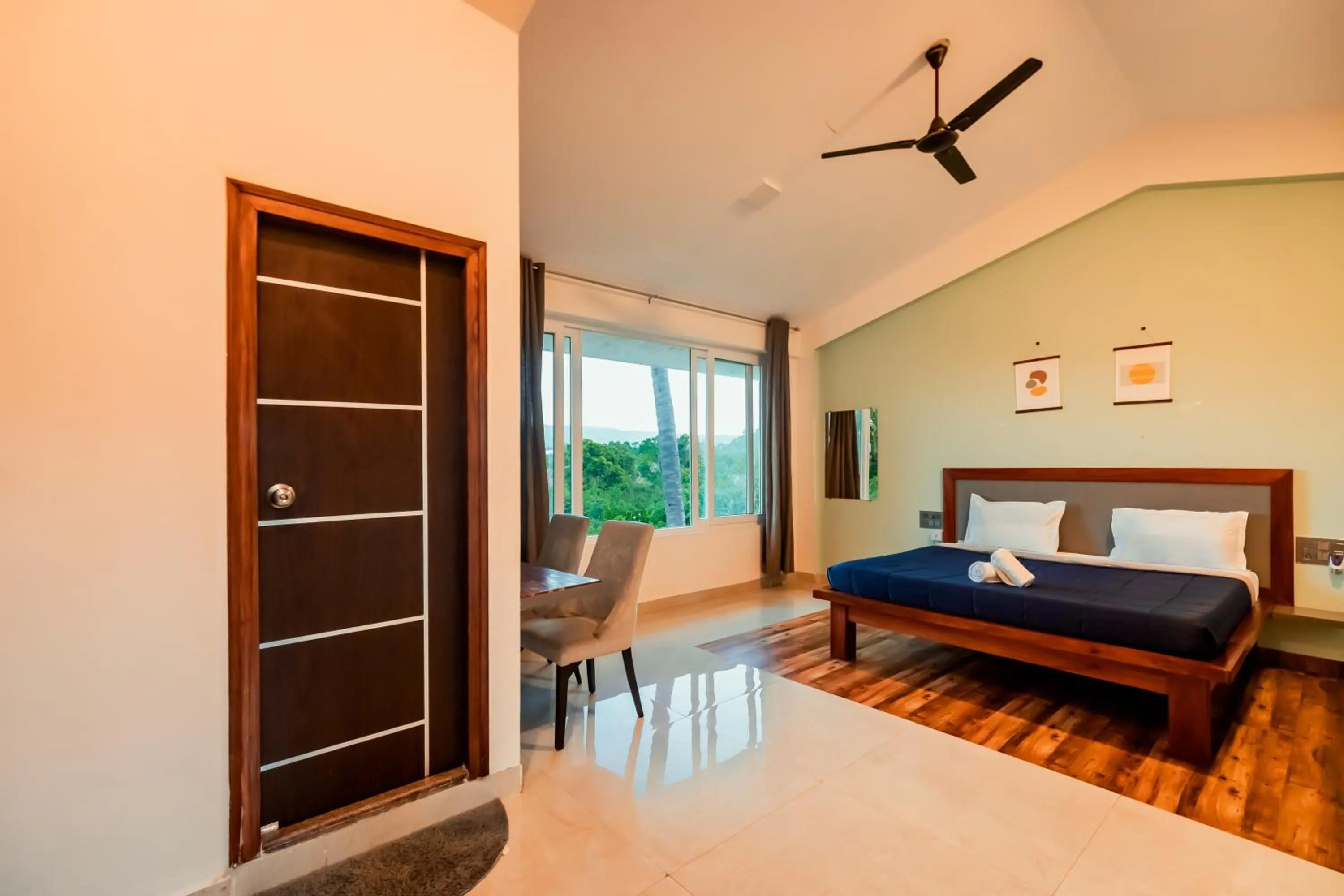 Photo of the whole room, Bed in Commune18 Resort Chikmagalur