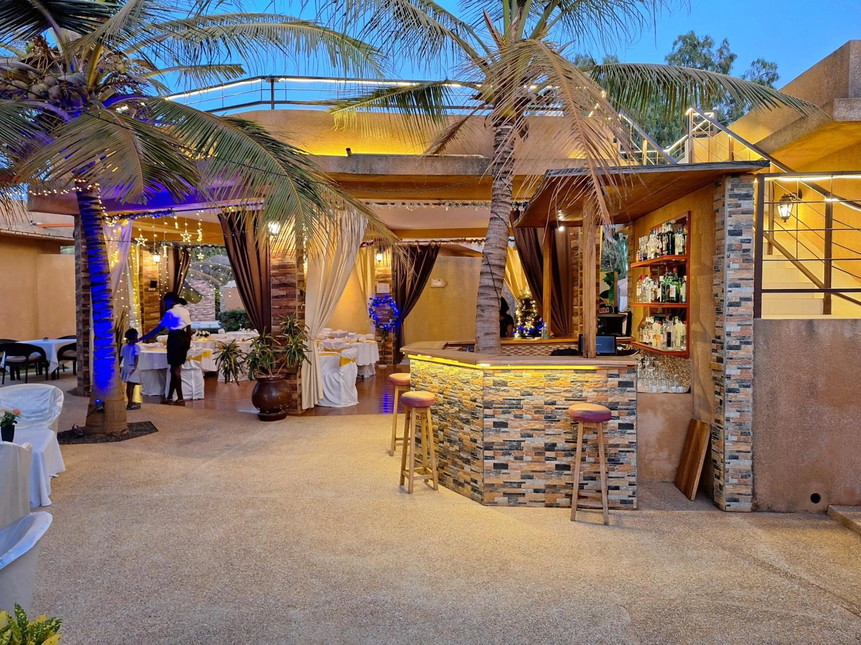 Restaurant/places to eat in Hôtel La Belle Etoile & SPA