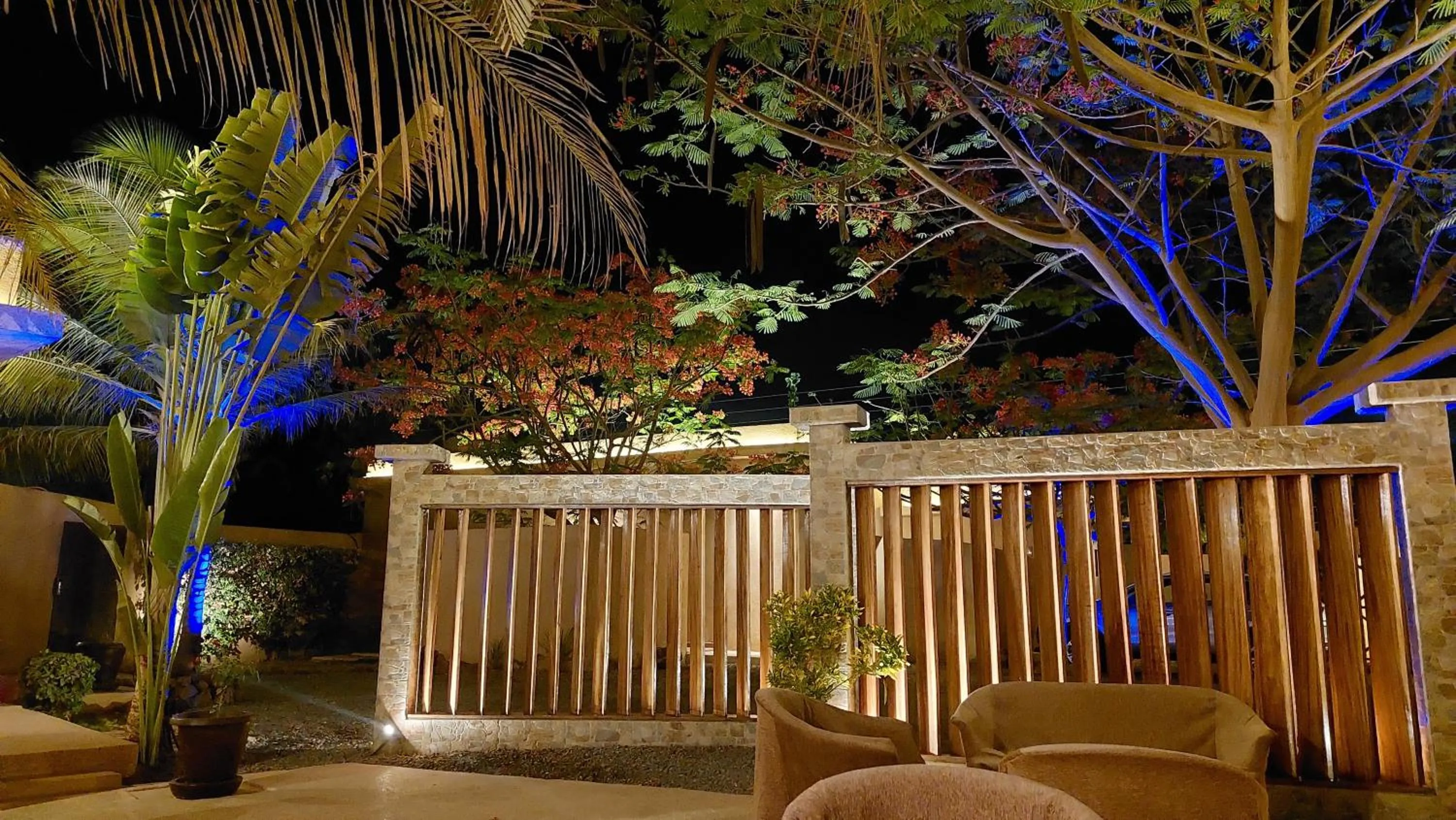 Night in Hôtel La Belle Etoile & SPA