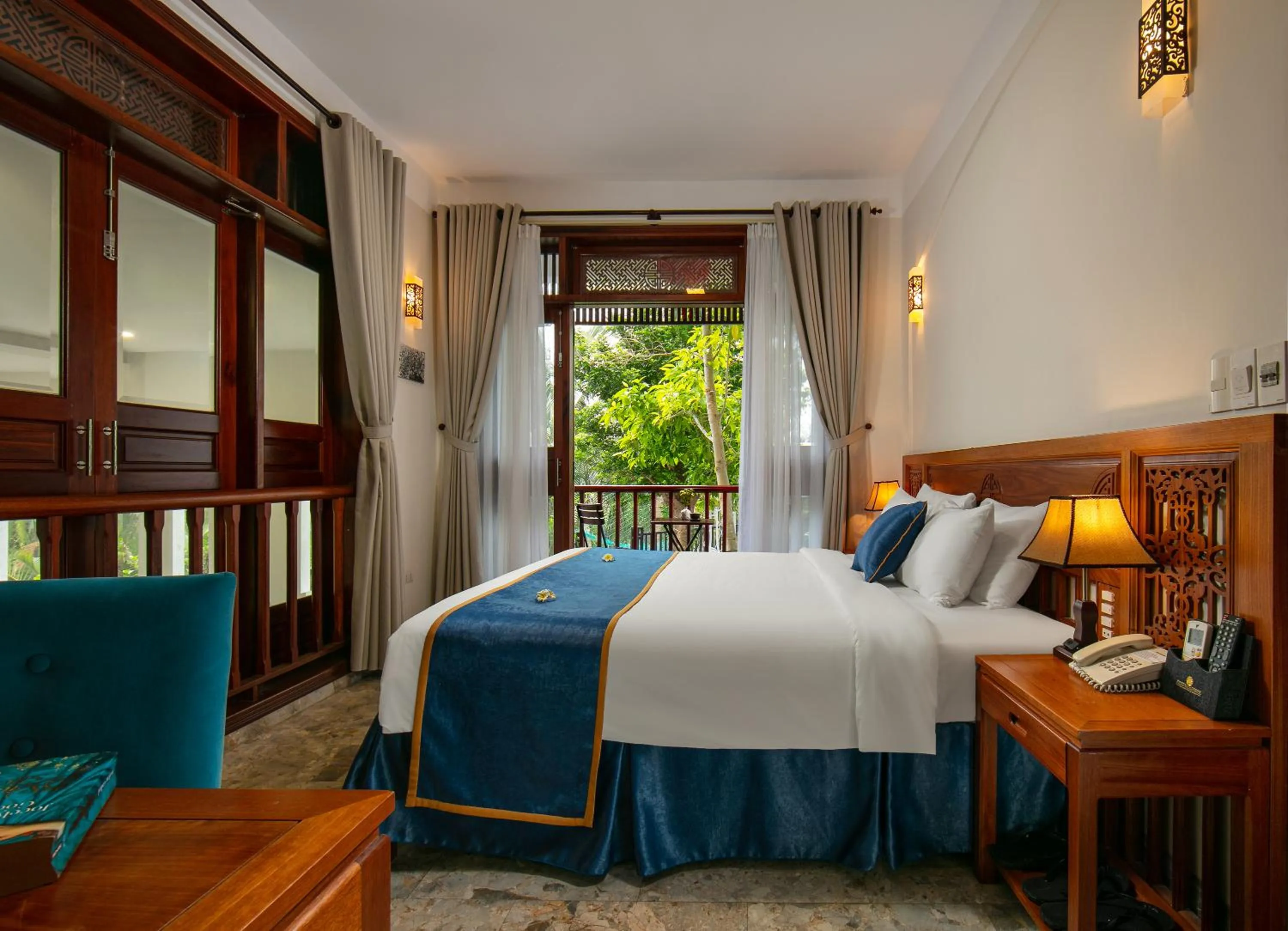 View (from property/room), Bed in Hoi An Riverside Villas & Apartments