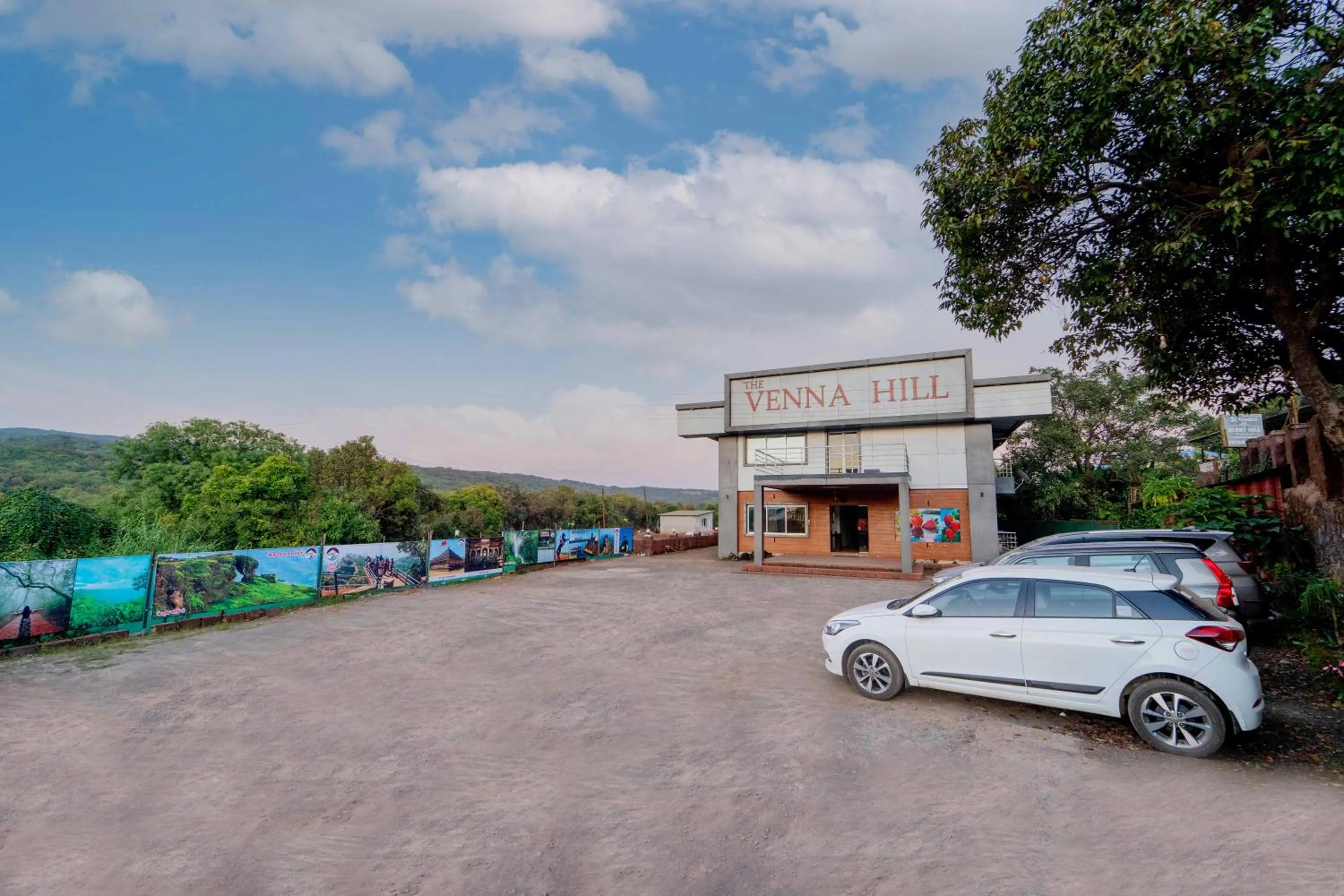 Parking in Treebo The Venna Hill