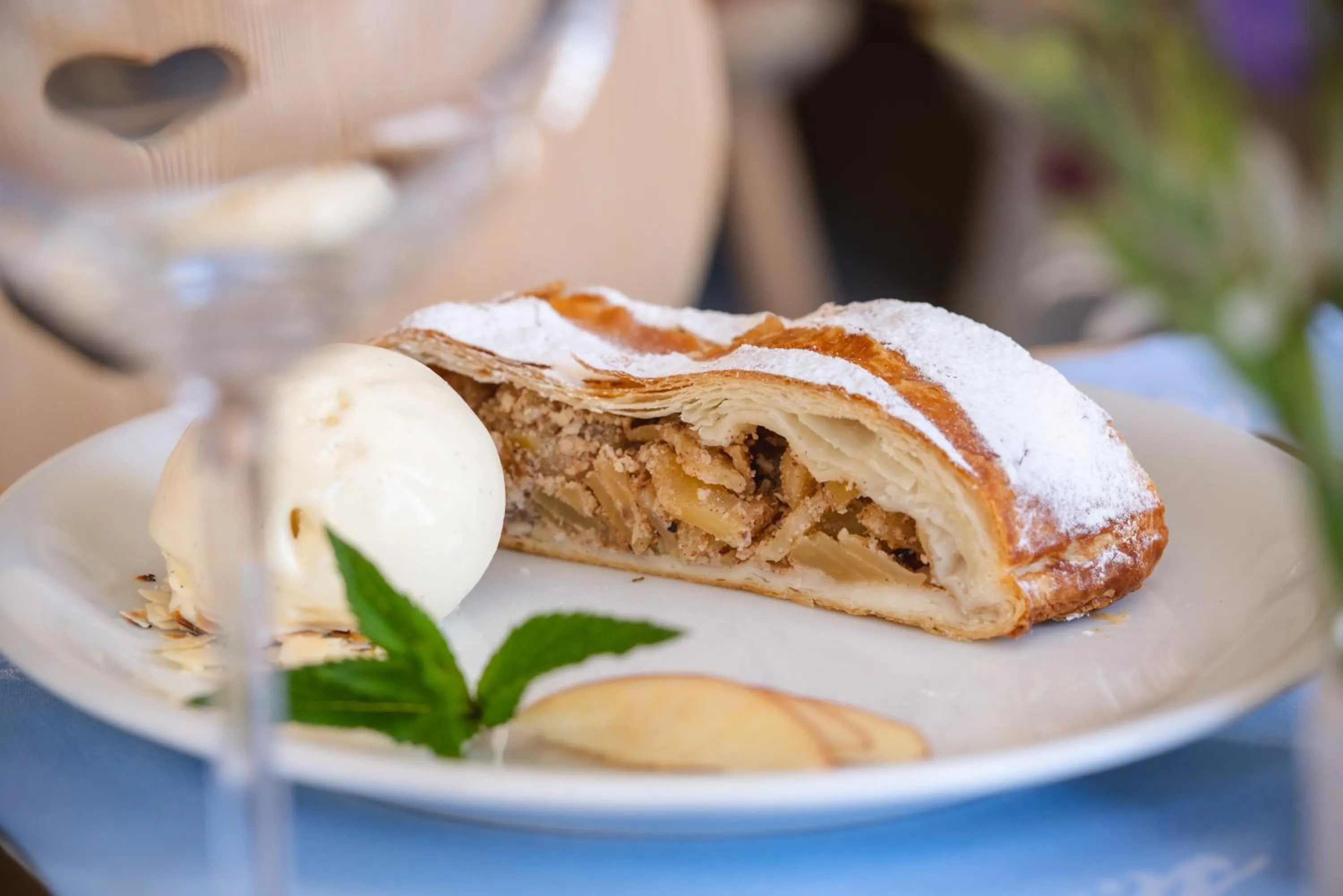 Food in Hotel Corvatsch - Web Check-in