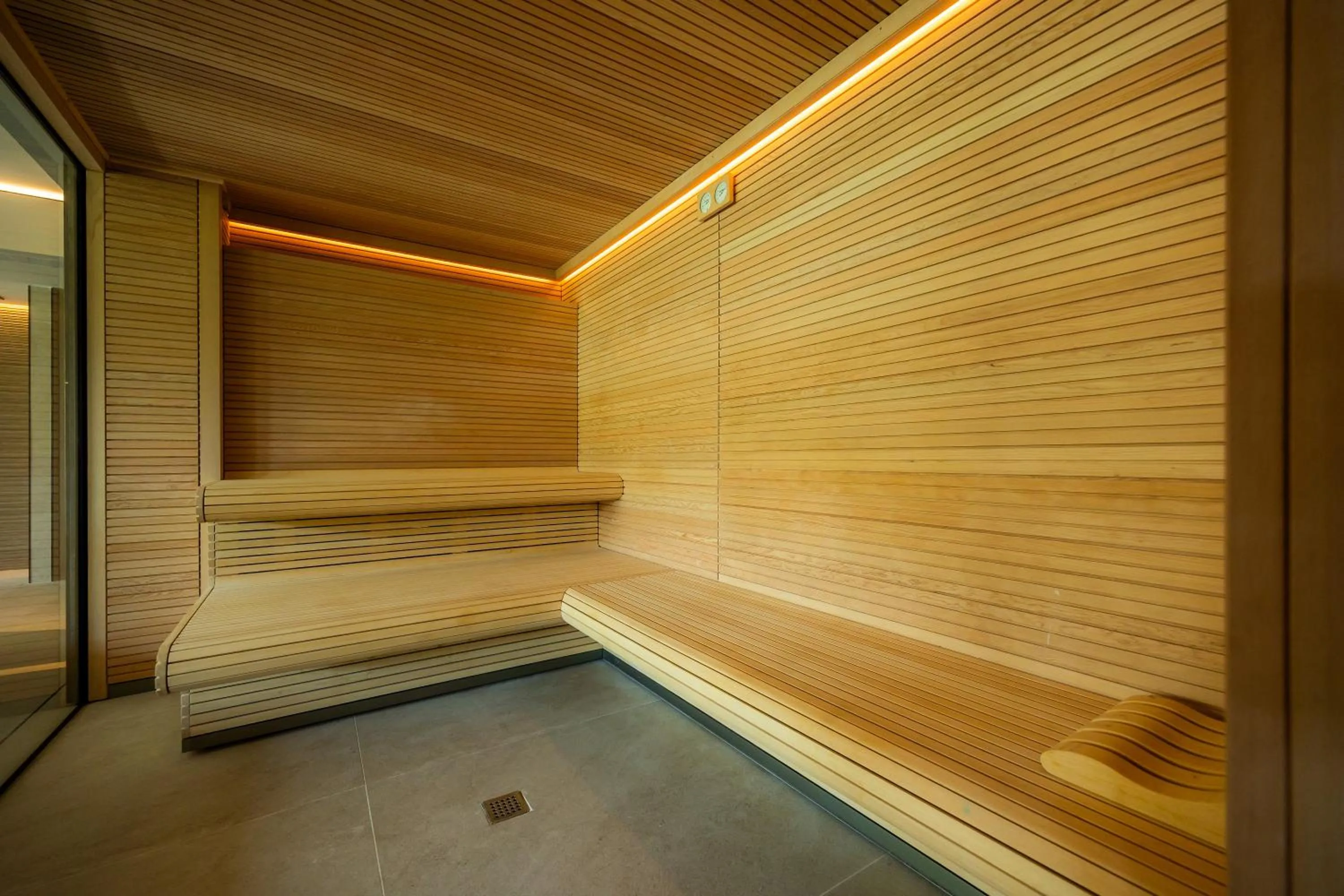 Sauna in Marins Suites - Adults Only Hotel