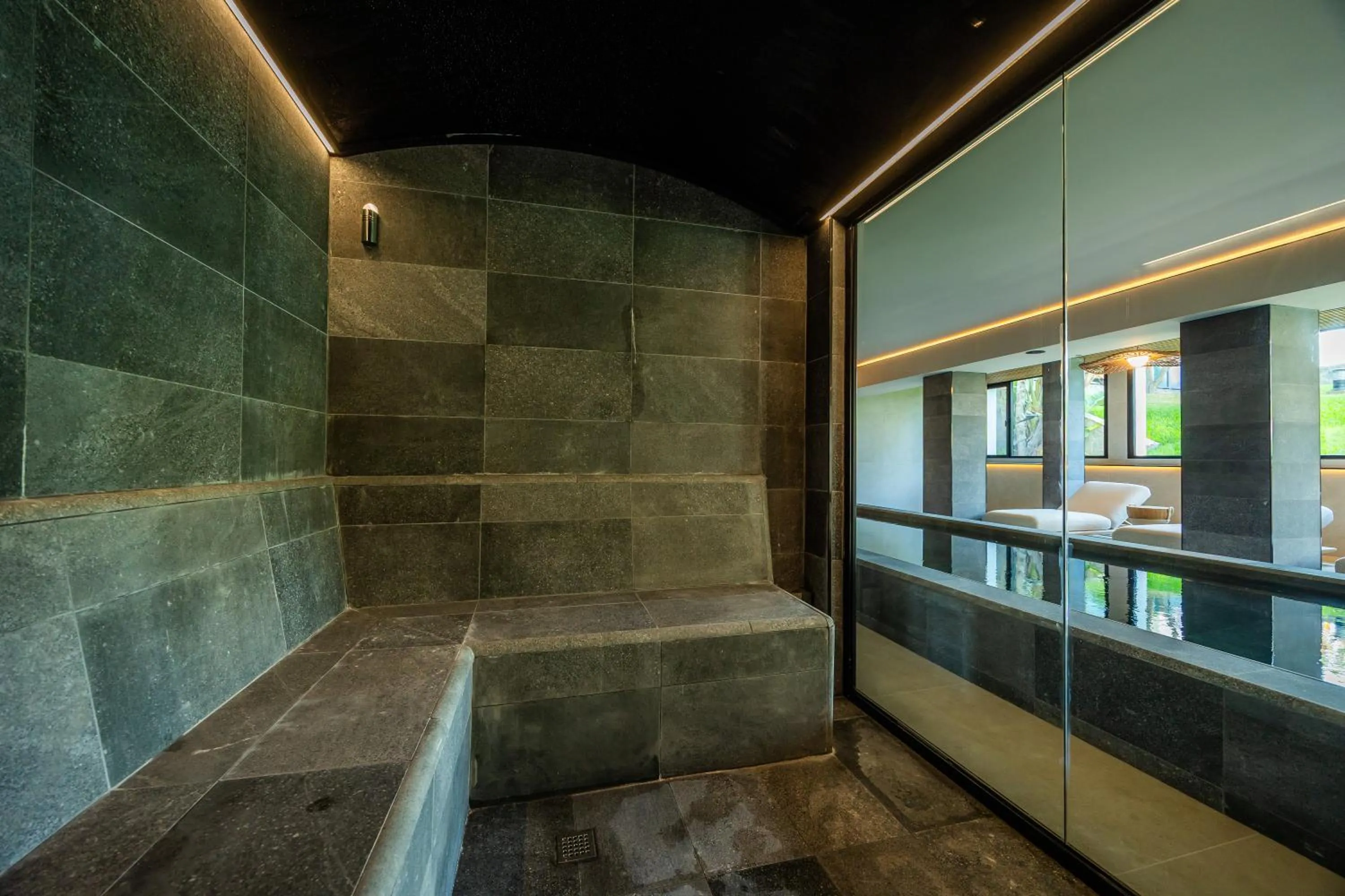 Spa and wellness centre/facilities in Marins Suites - Adults Only Hotel