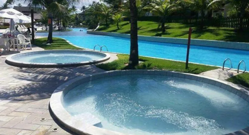 Hot Tub in Beach Class Resort Muro Alto - Piscinas Naturais