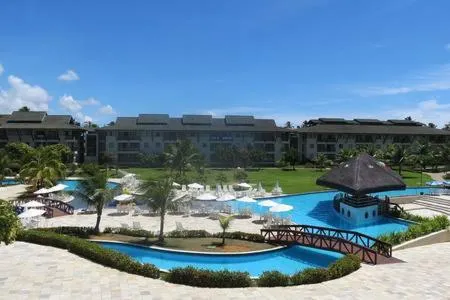 Swimming pool in Beach Class Resort Muro Alto - Piscinas Naturais